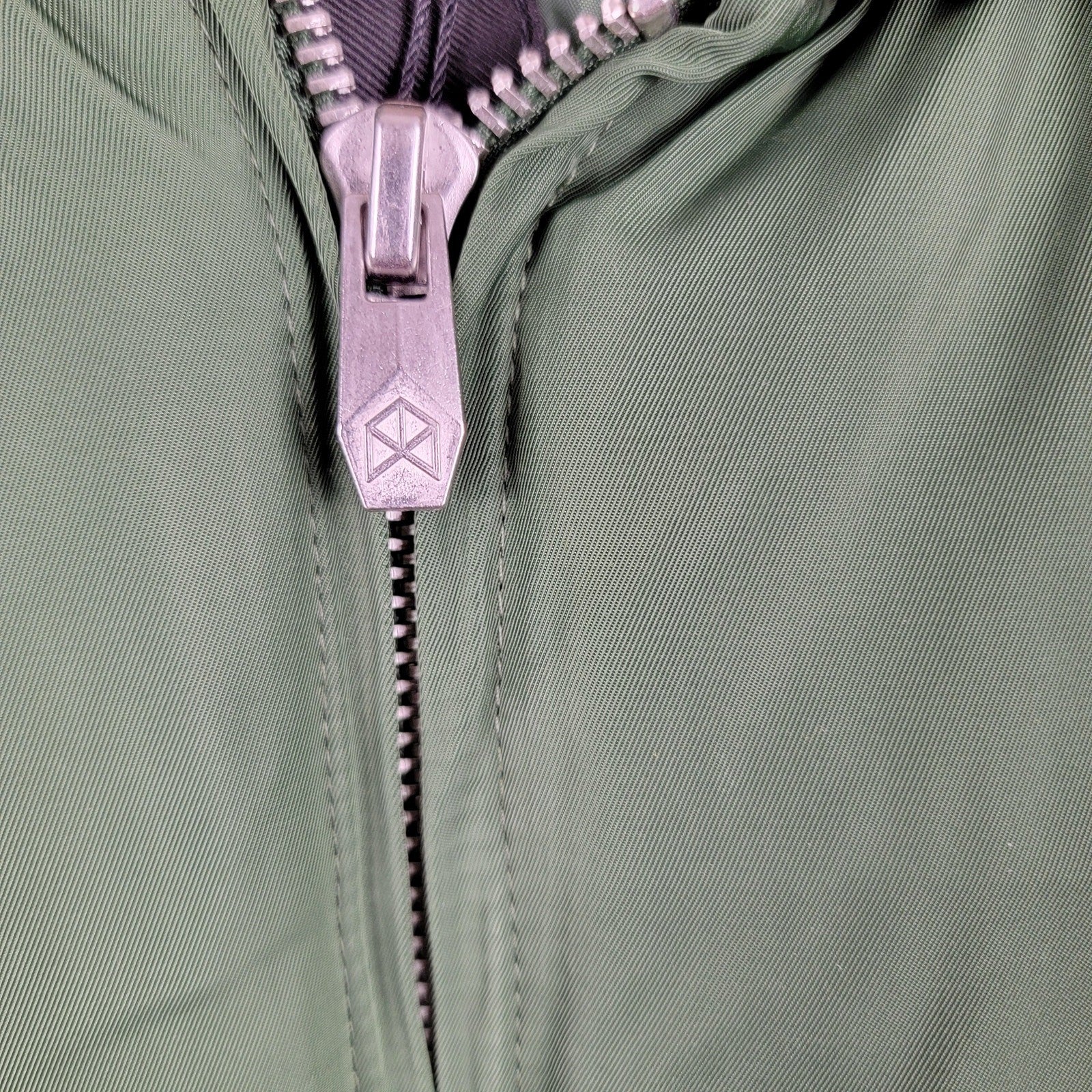 RawGear Hooded Puffer Vest Green Size M RG509 Polyester Streetwear Gym5