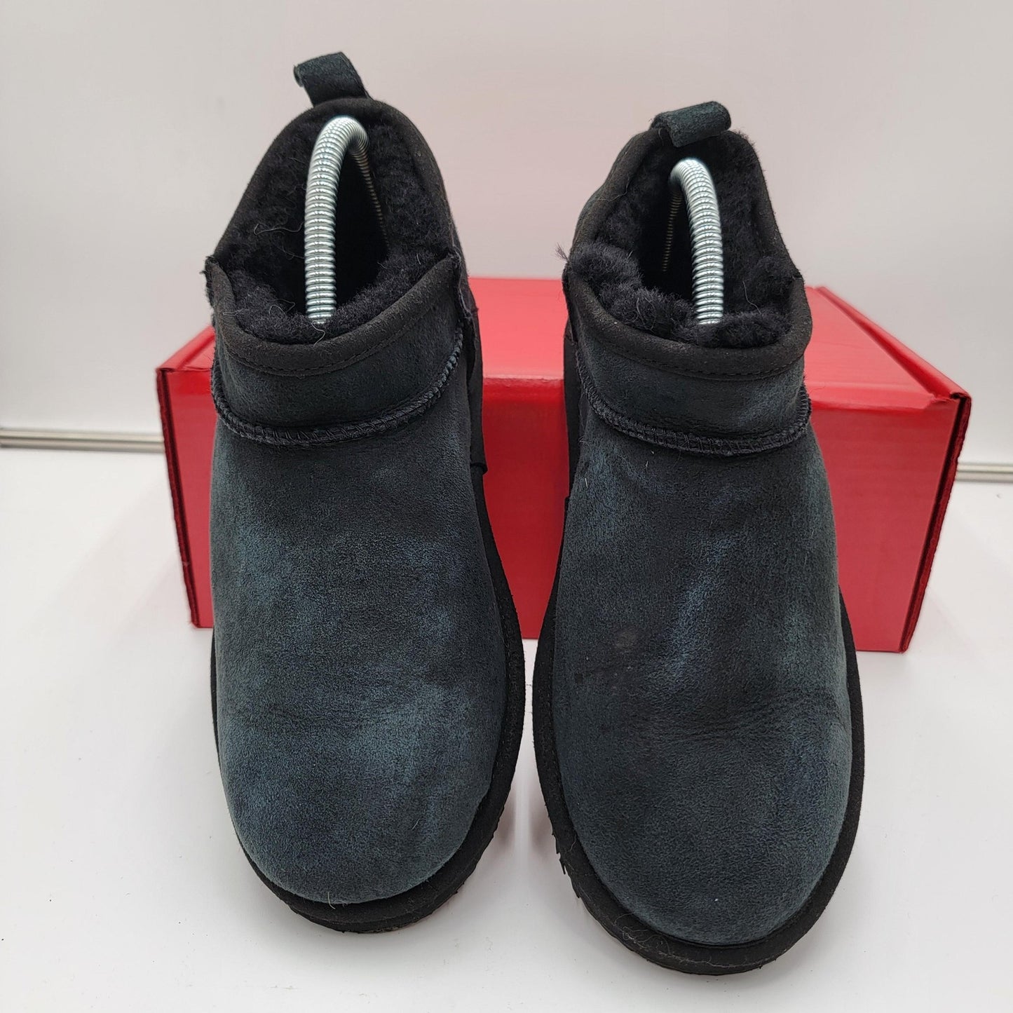 LL Bean Womens Size 7 Black Suede Shearling Slip On Moccasin Slippers Cozy