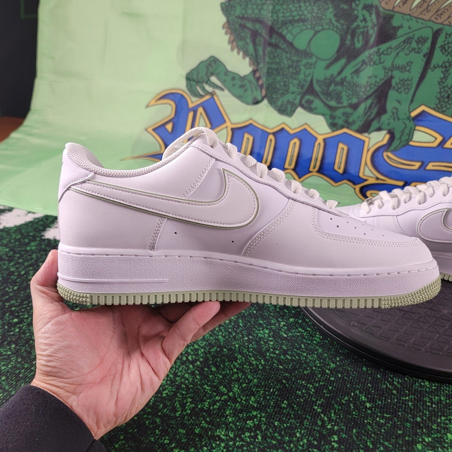 Men's Nike Air Force 1 '07 White/Honeydew-White (DV0788 105) Sz 12M 13.5W3