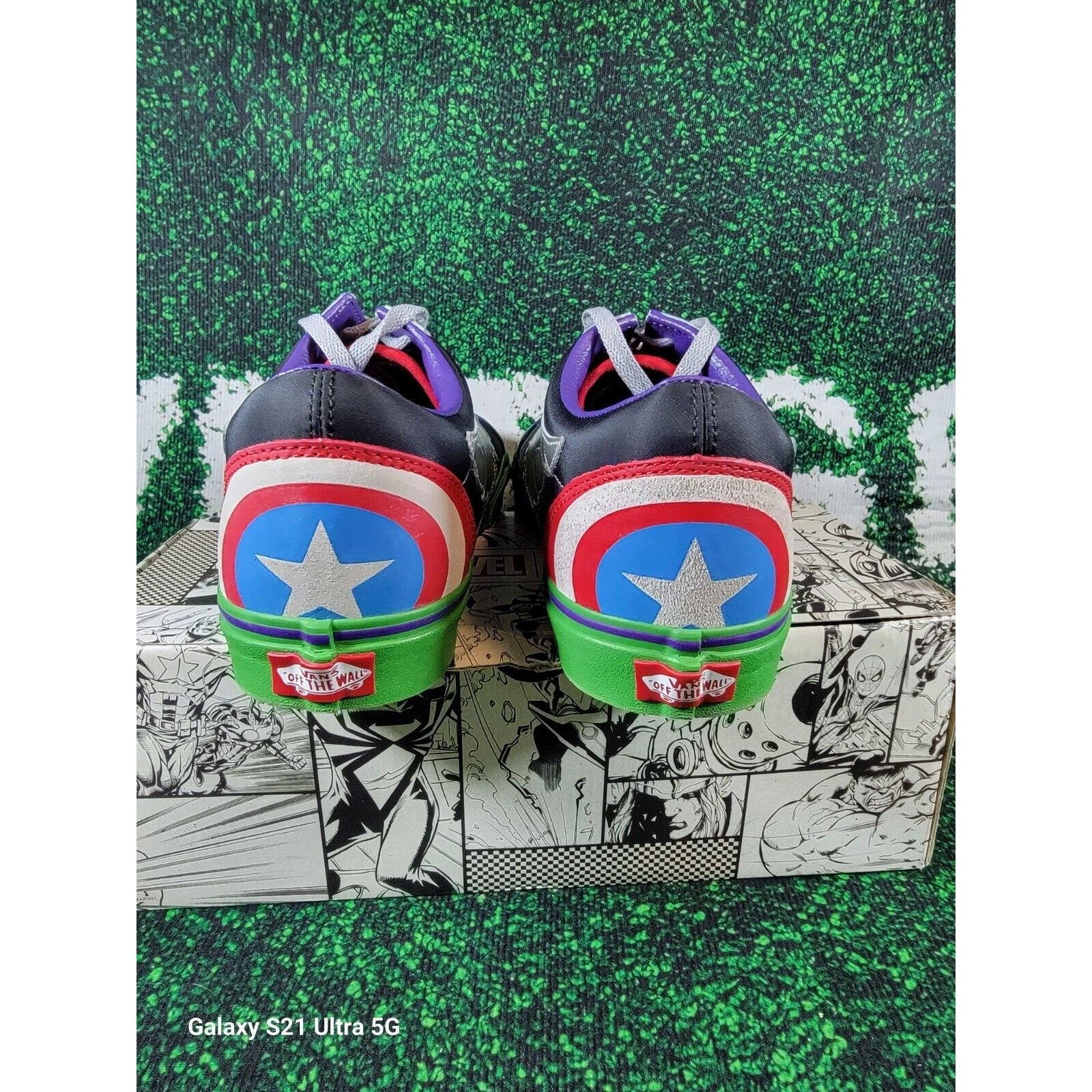 Size 11  VANS Marvel x Old Skool Avengers excellent condition with original box3