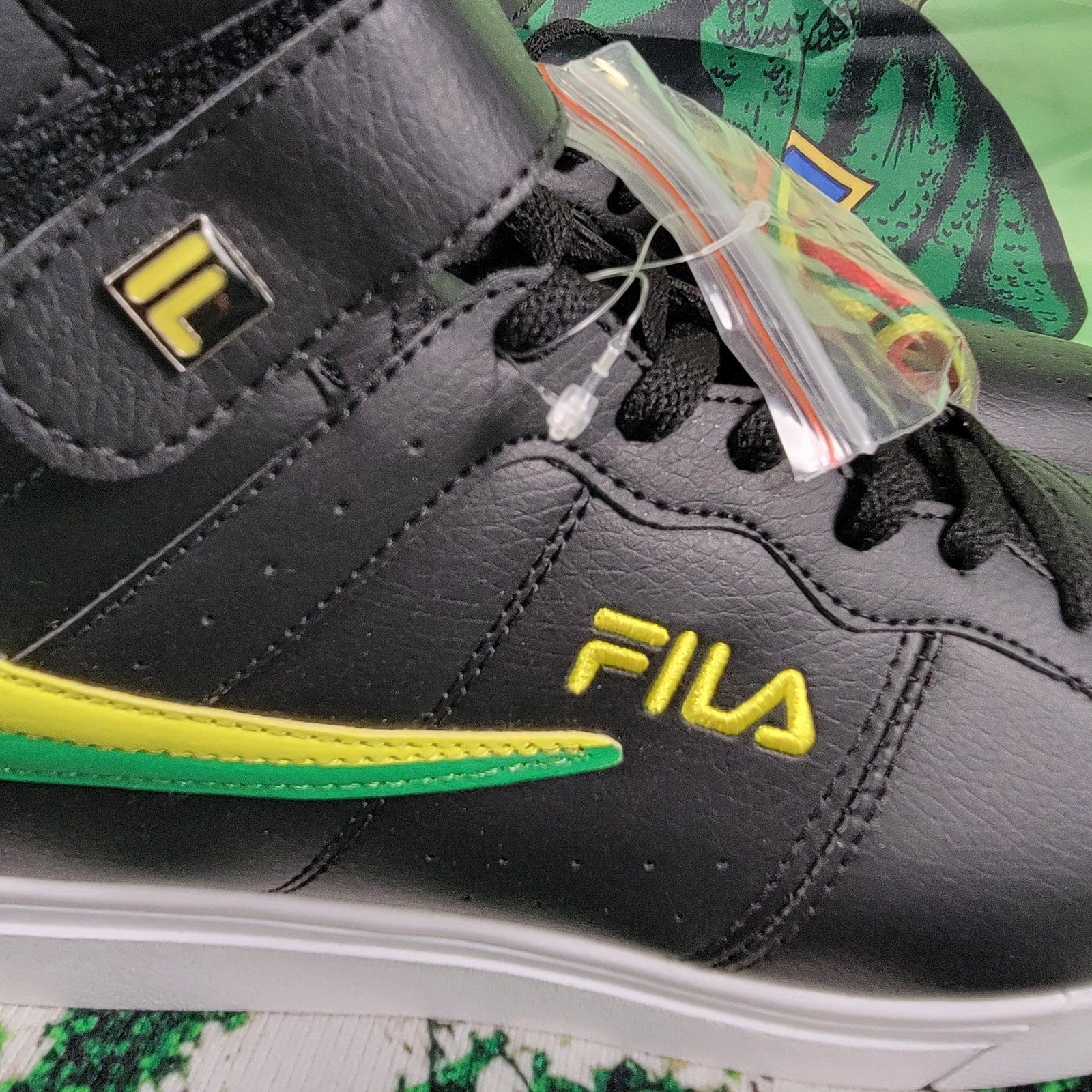 FILA Vulc 13 Mid Black/Yellow/Green/Red Mens Sz 123