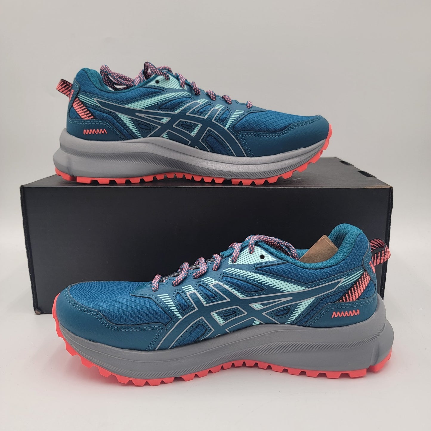 Asics Trail Scout 2 Sneaker Women's Sz 7 Blue Running Shoes 1012B0394011