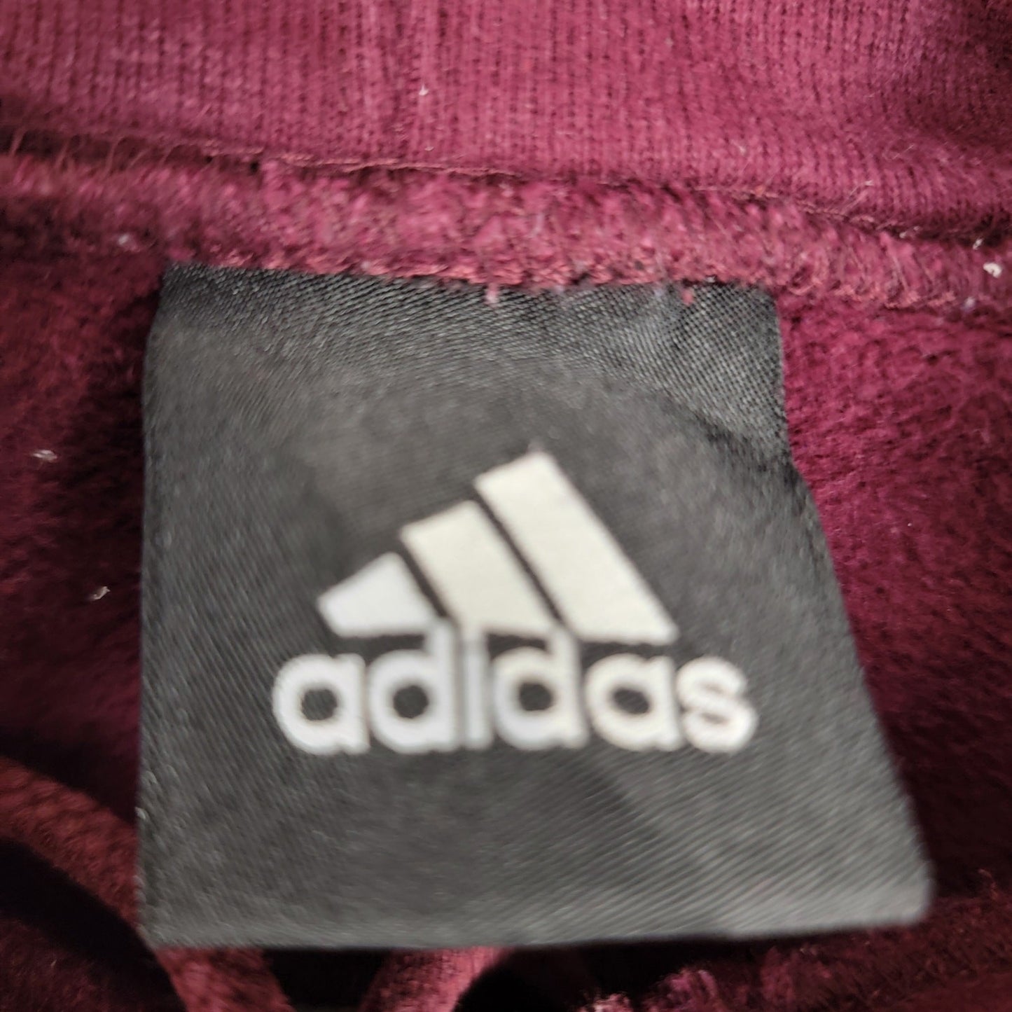 Classic Adidas Loyola Ramblers Pullover Hoodie  Size M