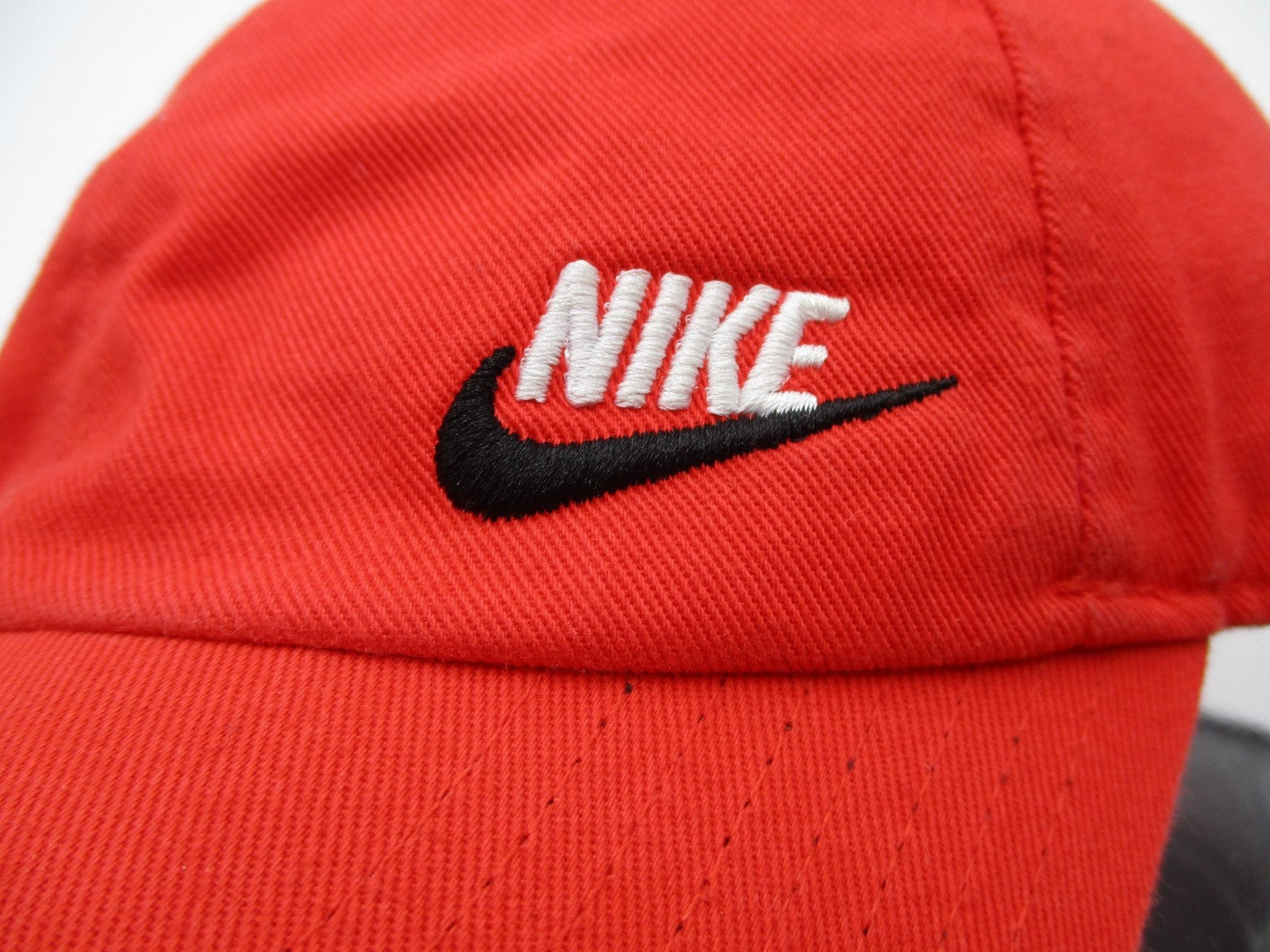 Nike Hat Cap Strap Back Red Heritage86 Baseball Twill Embroidered Mens One Size1