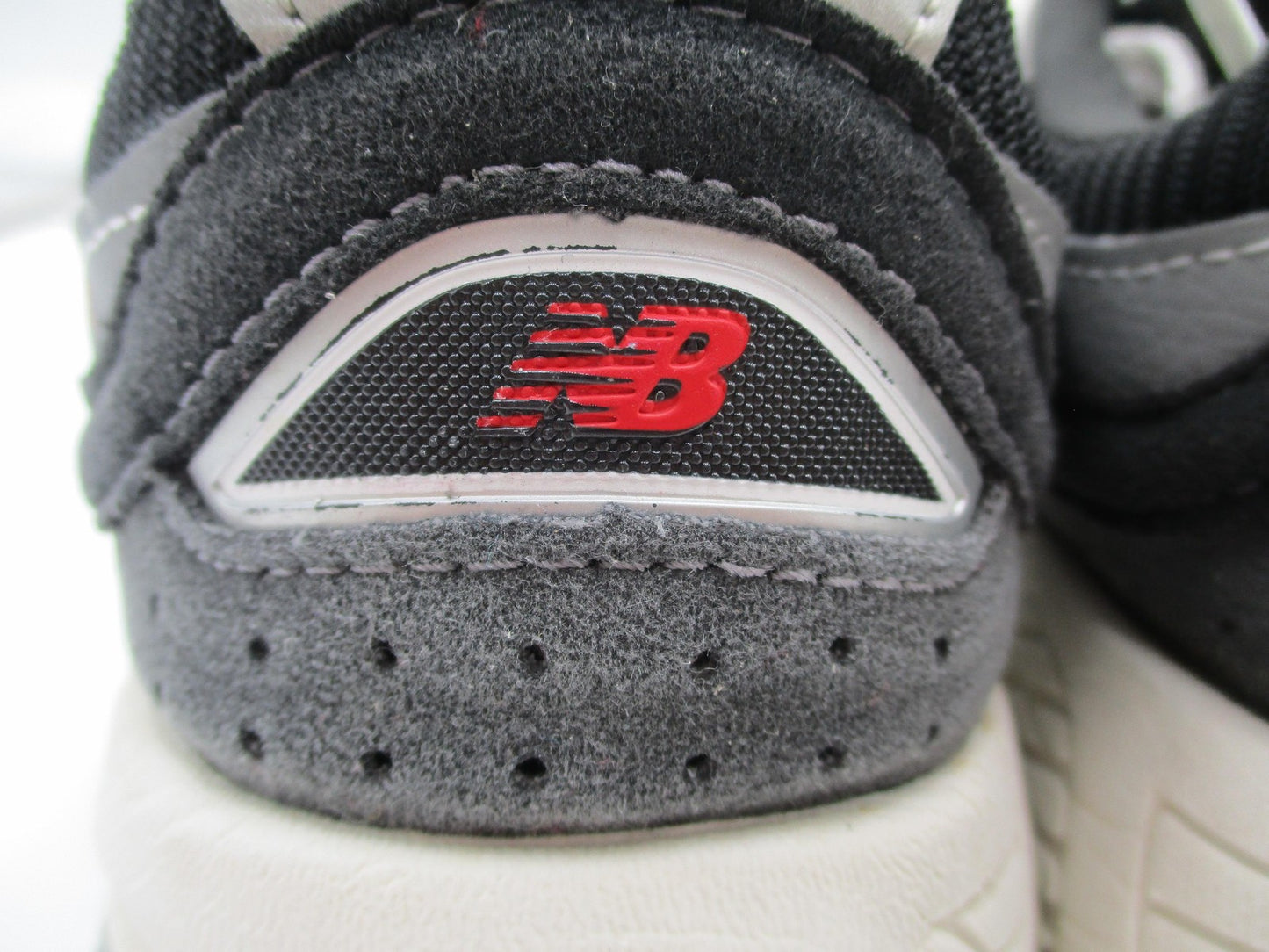 New Balance 2002R Big Kid 'Slate Grey Black' Sz 5.5 Running GC2002SG Sneaker 1R510