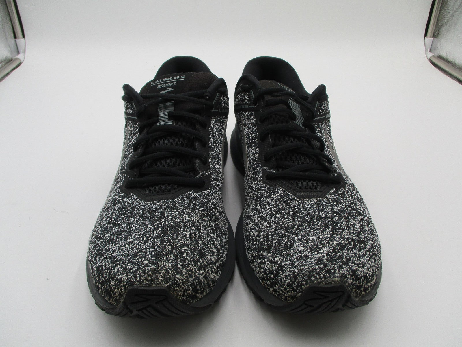 Brooks Launch 5 Shoes Mens Size 11 Black White Running DNA Cushion Sneakers1
