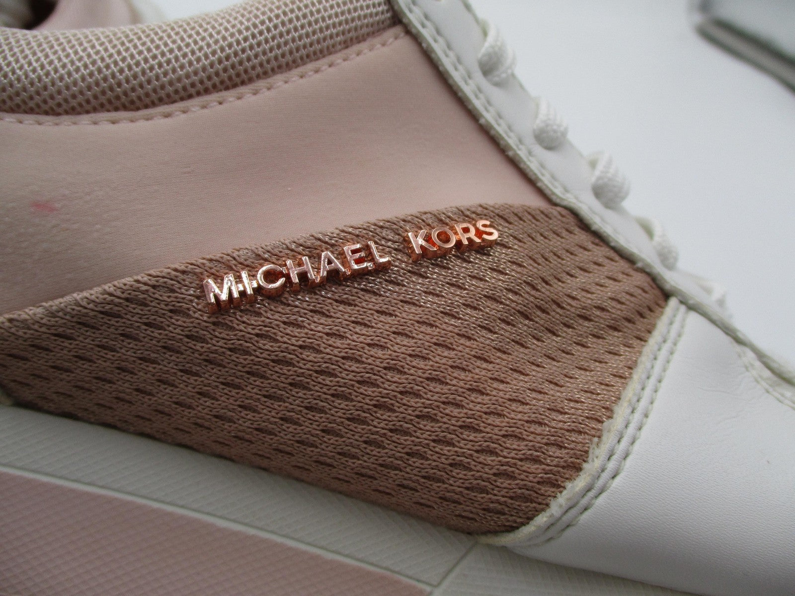 Michael Kors Shoes Womens Size 7.5 Pink Rose Gold Colorblock Sneakers AN21A 1P99
