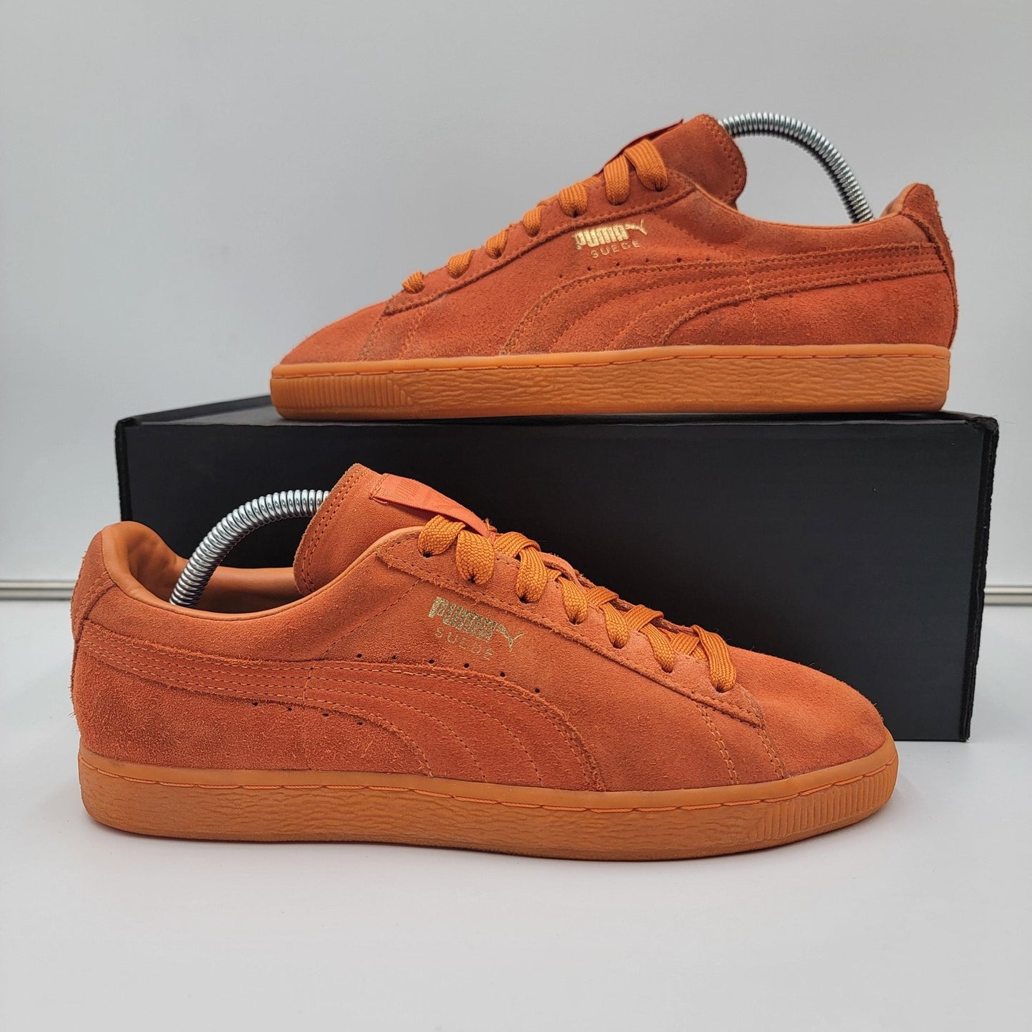 Puma Suede Classic Shoes Mens Size 9.5 Low Top Gum Sole 357251 11 Sneakers0