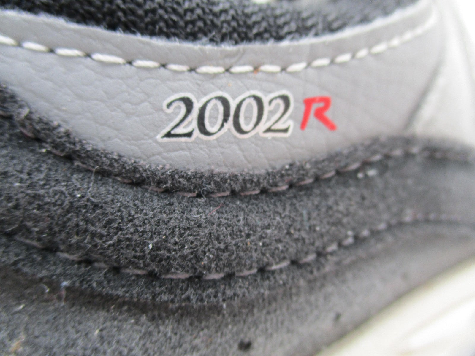 New Balance 2002R Big Kid 'Slate Grey Black' Sz 5.5 Running GC2002SG Sneaker 1R511