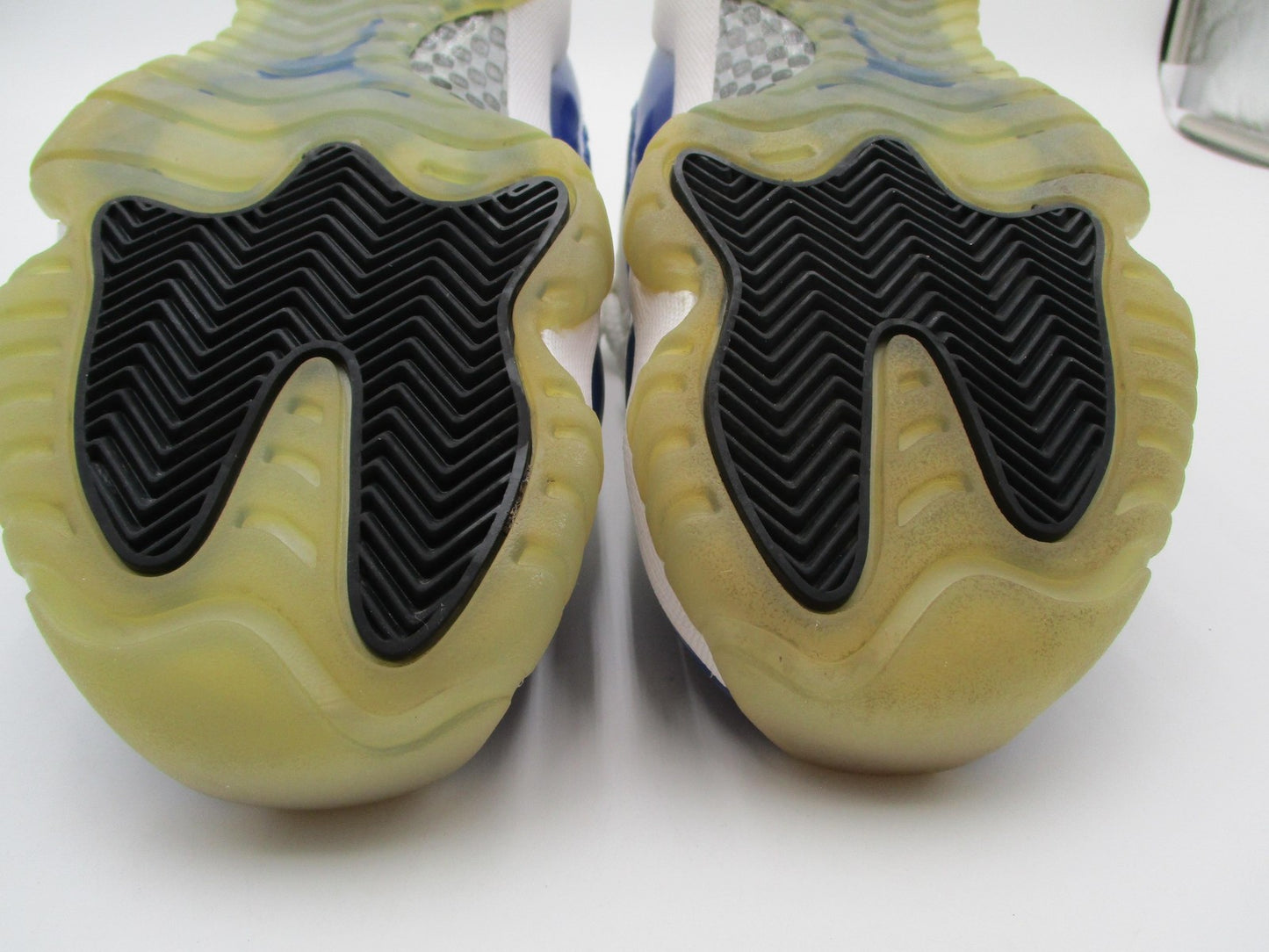 Air Jordan 11 Retro Low Shoes Womens Size 7 White Blue Sneakers AH7860-10010