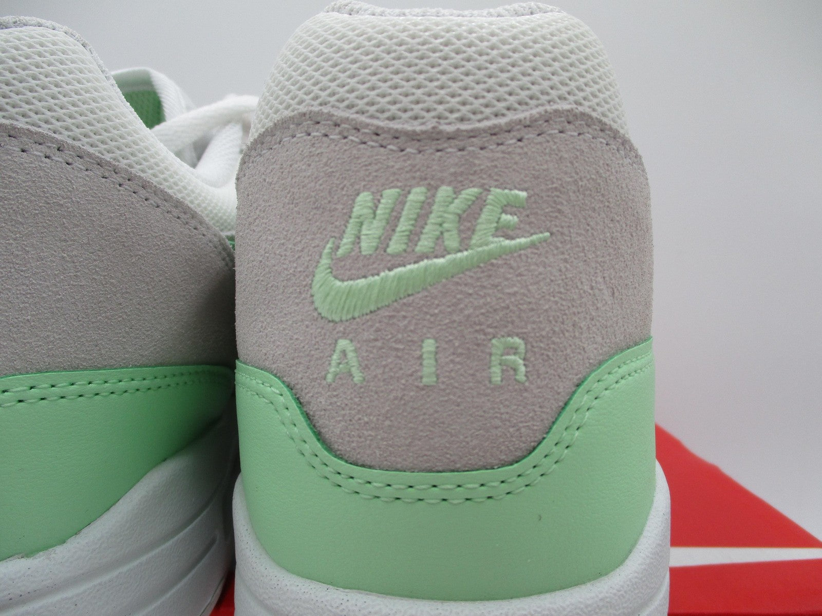 Nike Air Max 1 ESS Shoes Mens Size 15 US Summit White Vapor Green FZ58081079