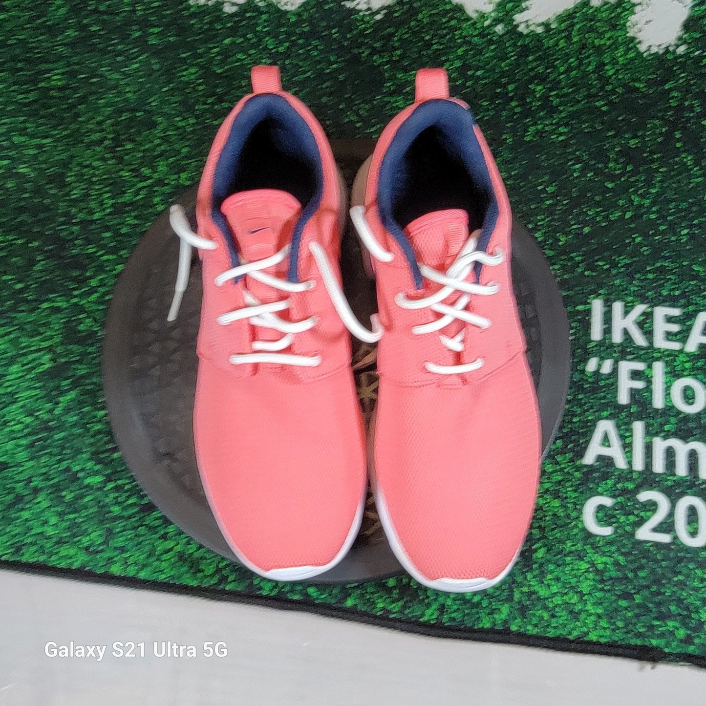 Nike Women's Roshe One Sneakers Running Gym Sea Coral 844994 801 Sz 9.5