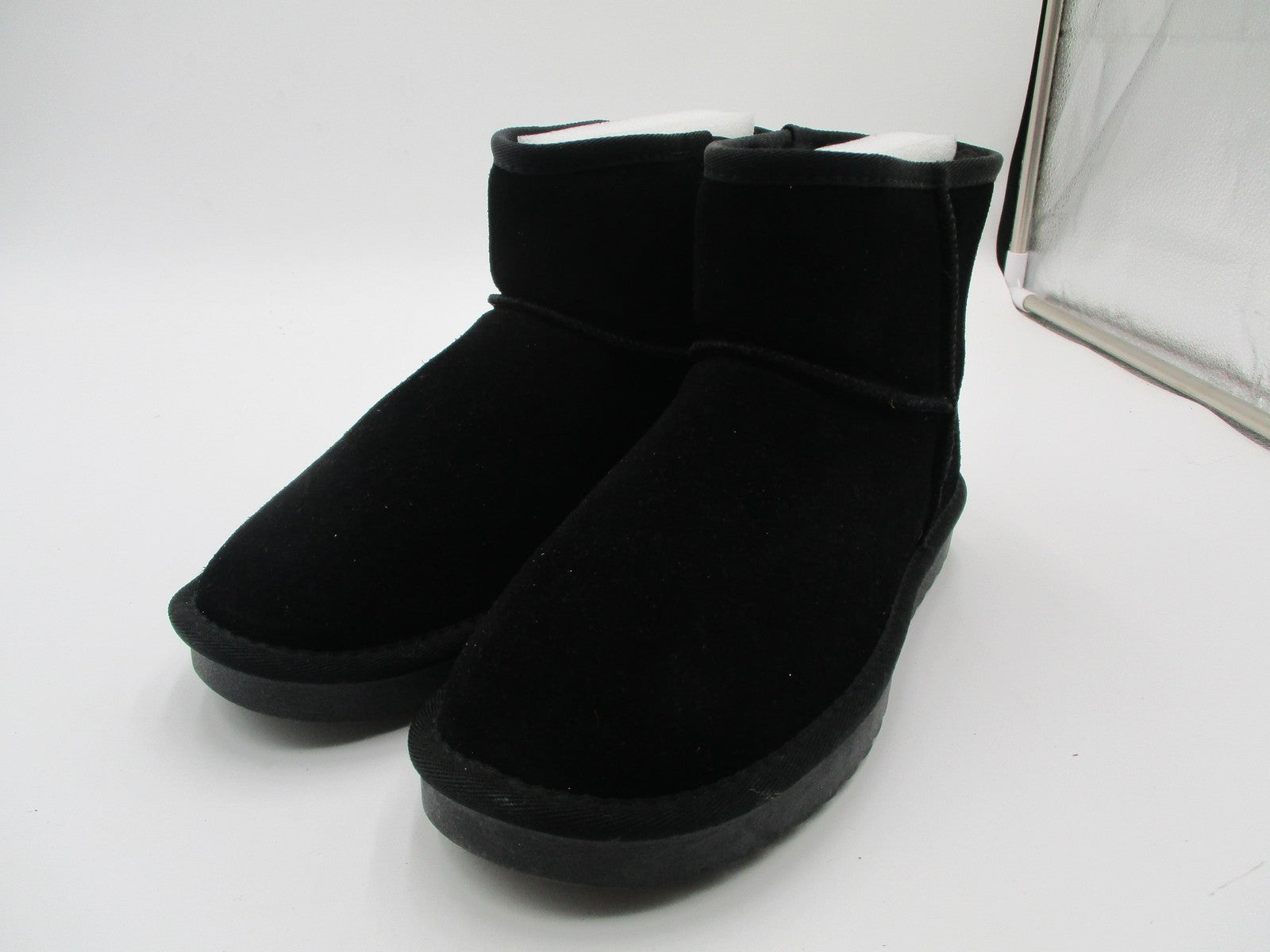 Cushionaire Womens Size 8.5 Black Faux Suede Shearling Lined Winter Boots0