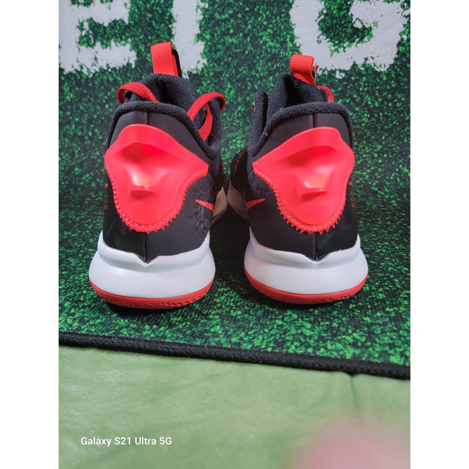 Nike LeBron Witness 5 GS 'Bred' Sz 7Y CT46290057