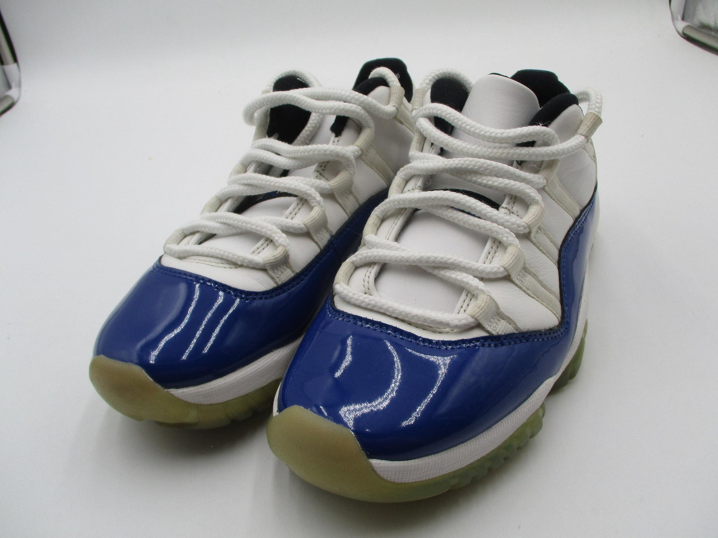 Air Jordan 11 Retro Low Shoes Womens Size 7 White Blue Sneakers AH7860-1000
