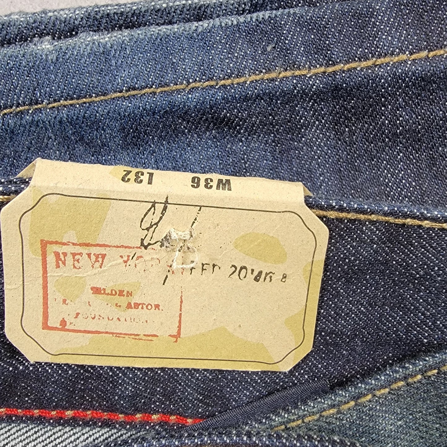 Tommy Hilfiger Denim Jeans W36 L32 Blue Destruction Abrasion Straight Leg NWT4