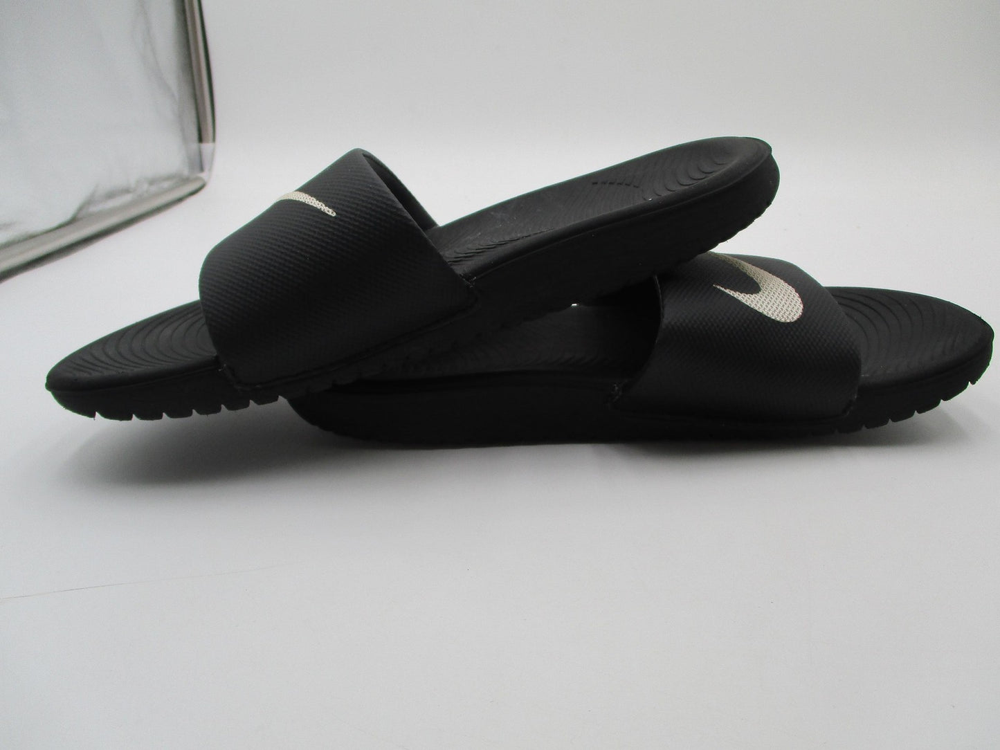 Nike Kawa Slide Shoes Youth Size 4Y Black Comfort Slide Sandals 819352-0015