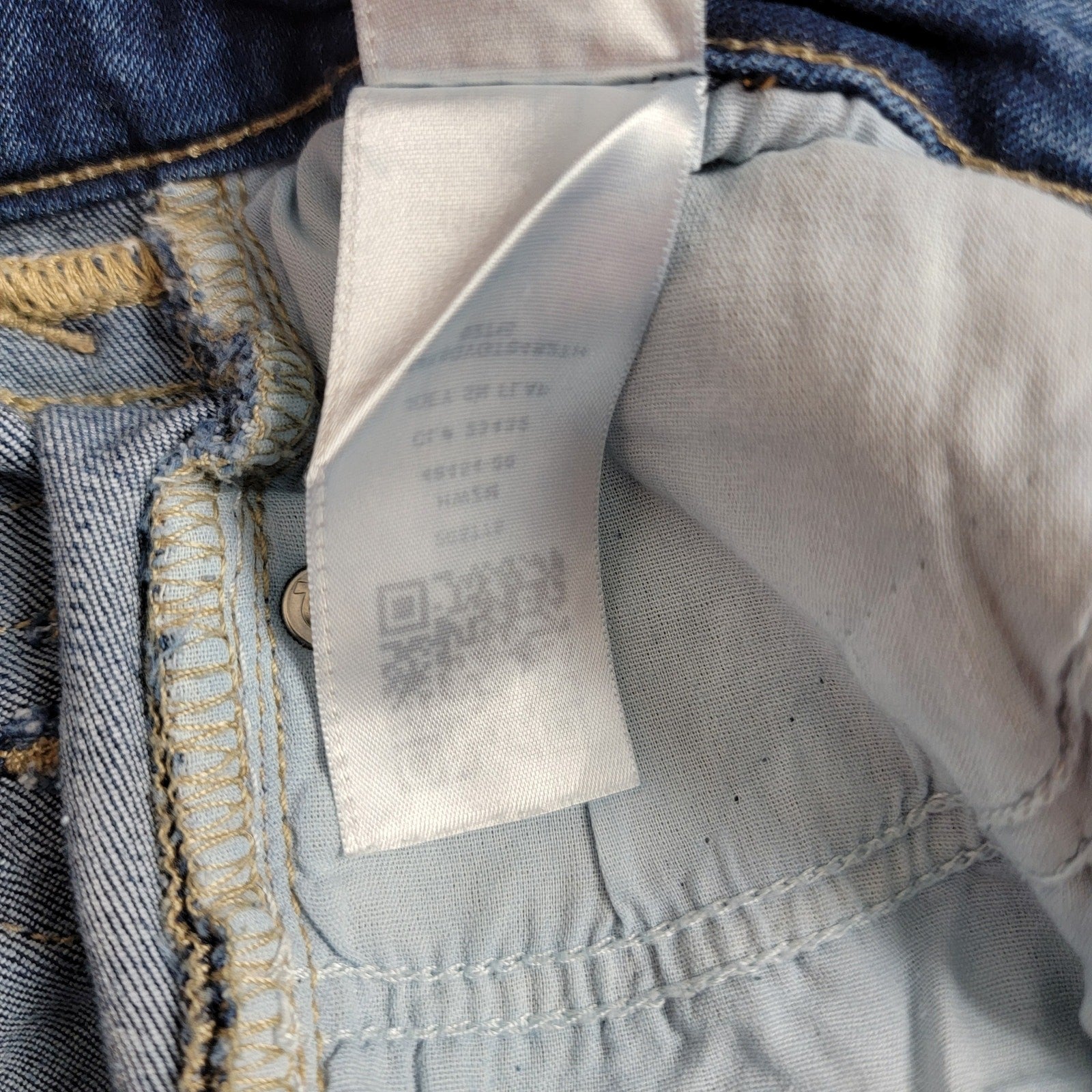 True Religion Joey Flare Jeans  Vintage Blue  Size 27