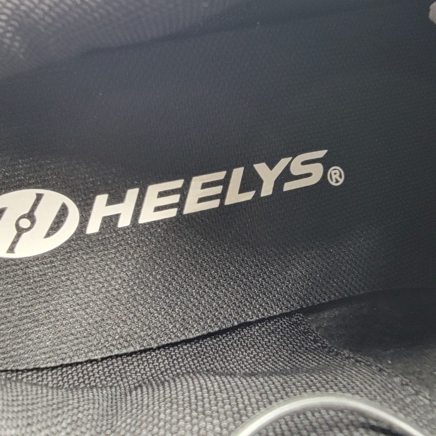 New Heelys Voyager Black  Size 7M / 8.5W  In Box!6