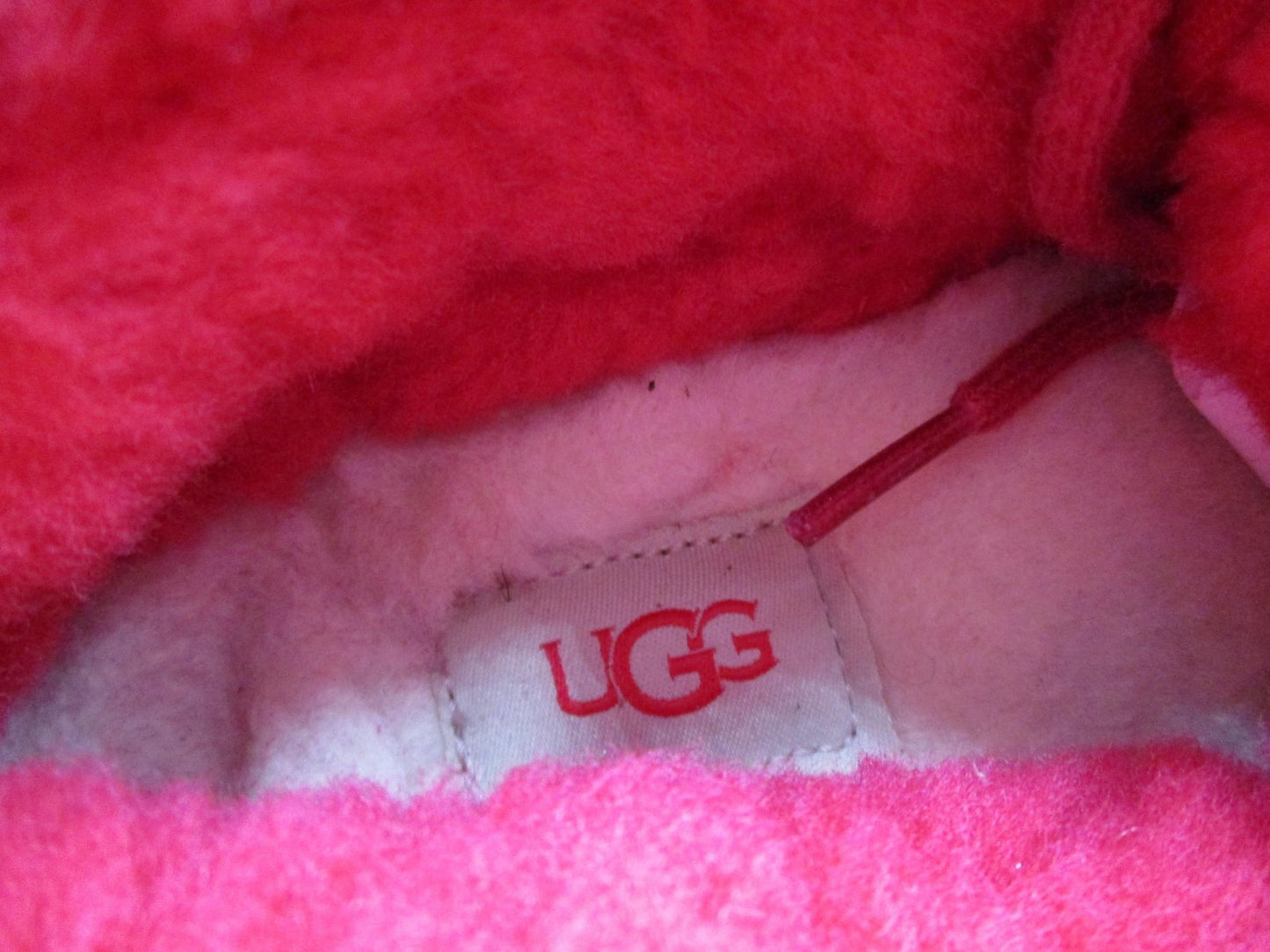 UGG Boots Womens Size 7 Red Suede Sheepskin Lined Ankle Chukka 109426911