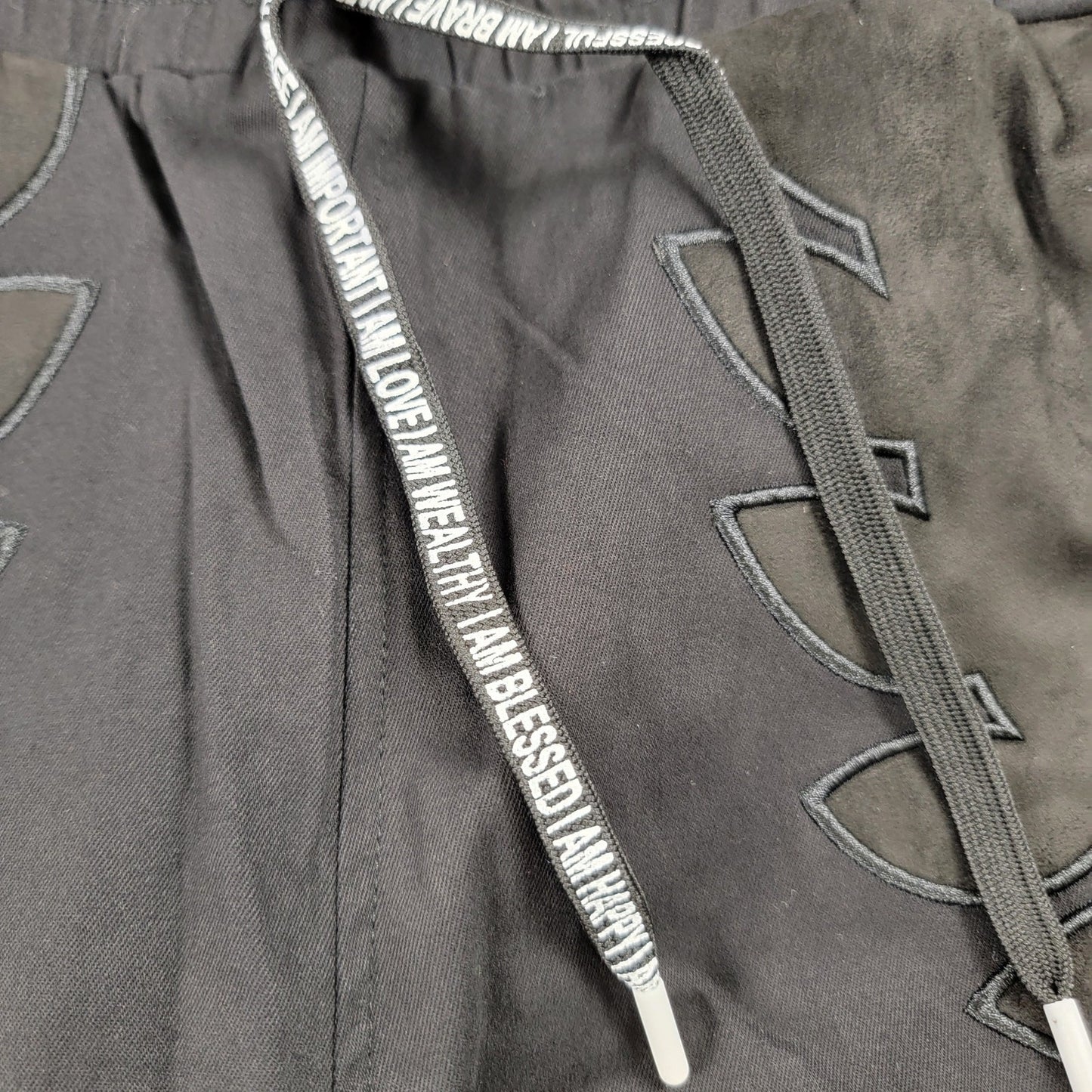 The Hideout Clothing Pants Set Medium Black Cream Cargo Joggers NWT