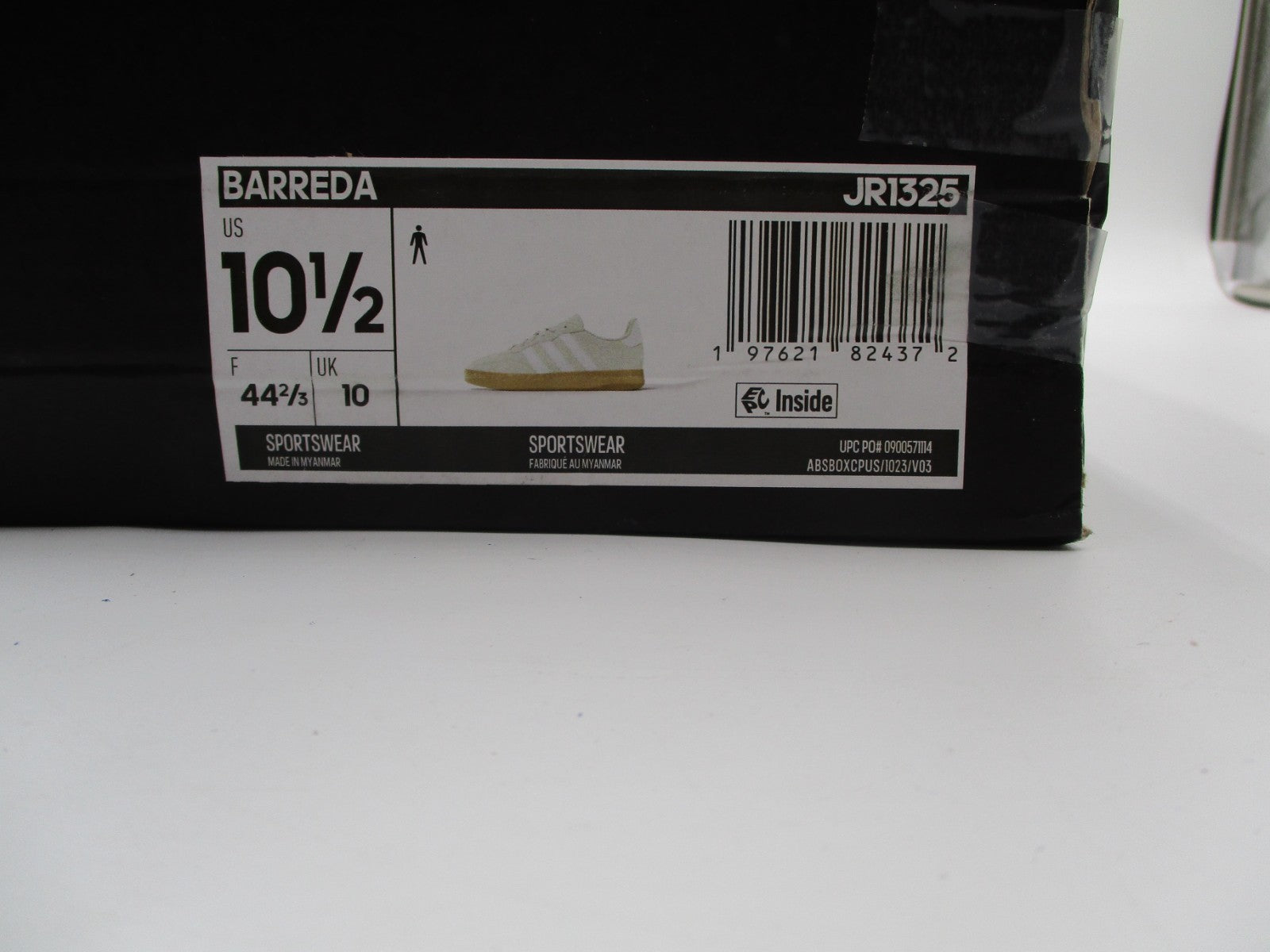 adidas Barreda JR1325 Men’s Size 10½ Light Grey Gum Sole NIB Sneakers13