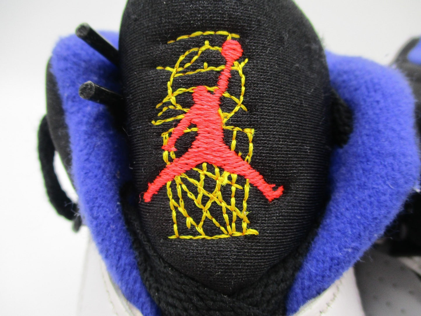 Jordan Air Jordan 8 Retro Threepeat Shoes Youth Size 7Y White Multi Sneakers 1K69