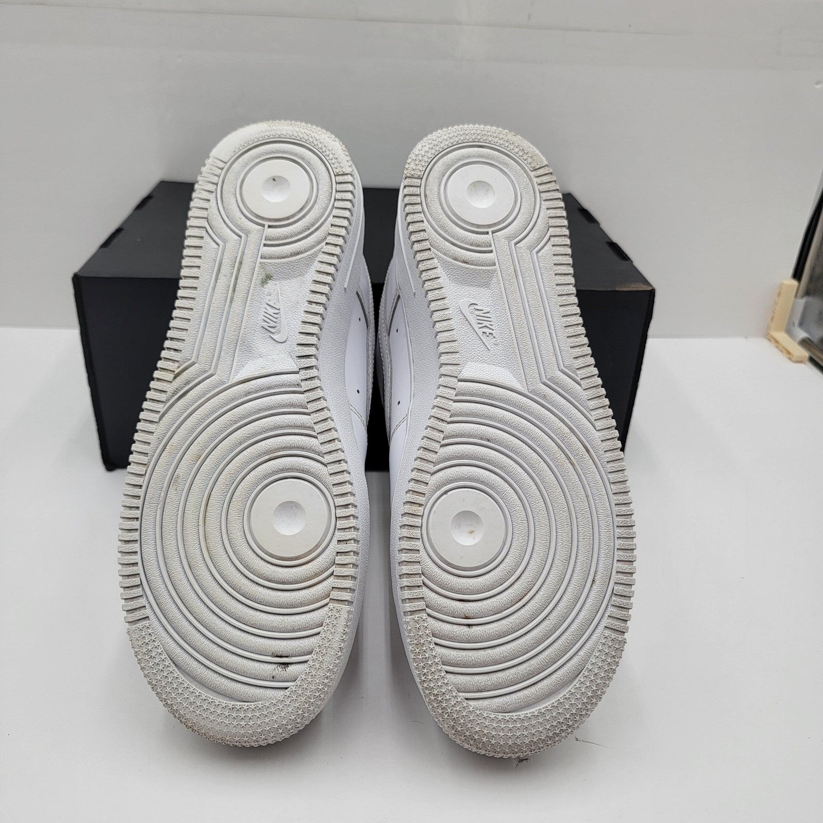 Nike Air Force 1 Mens Size 8.5 White 315122111 Classic Low Top Sneakers