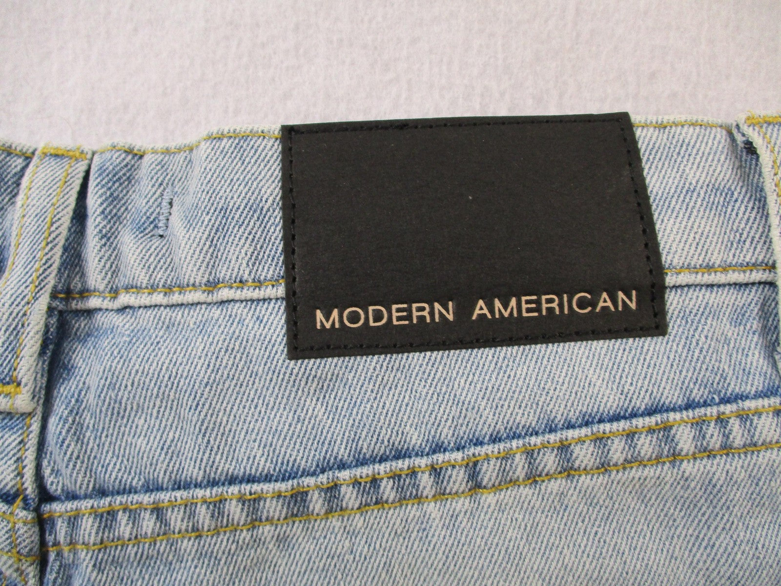 Modern American Rexford Crop Jeans Womens 26 Blue HighRise Distress Relaxed 14677