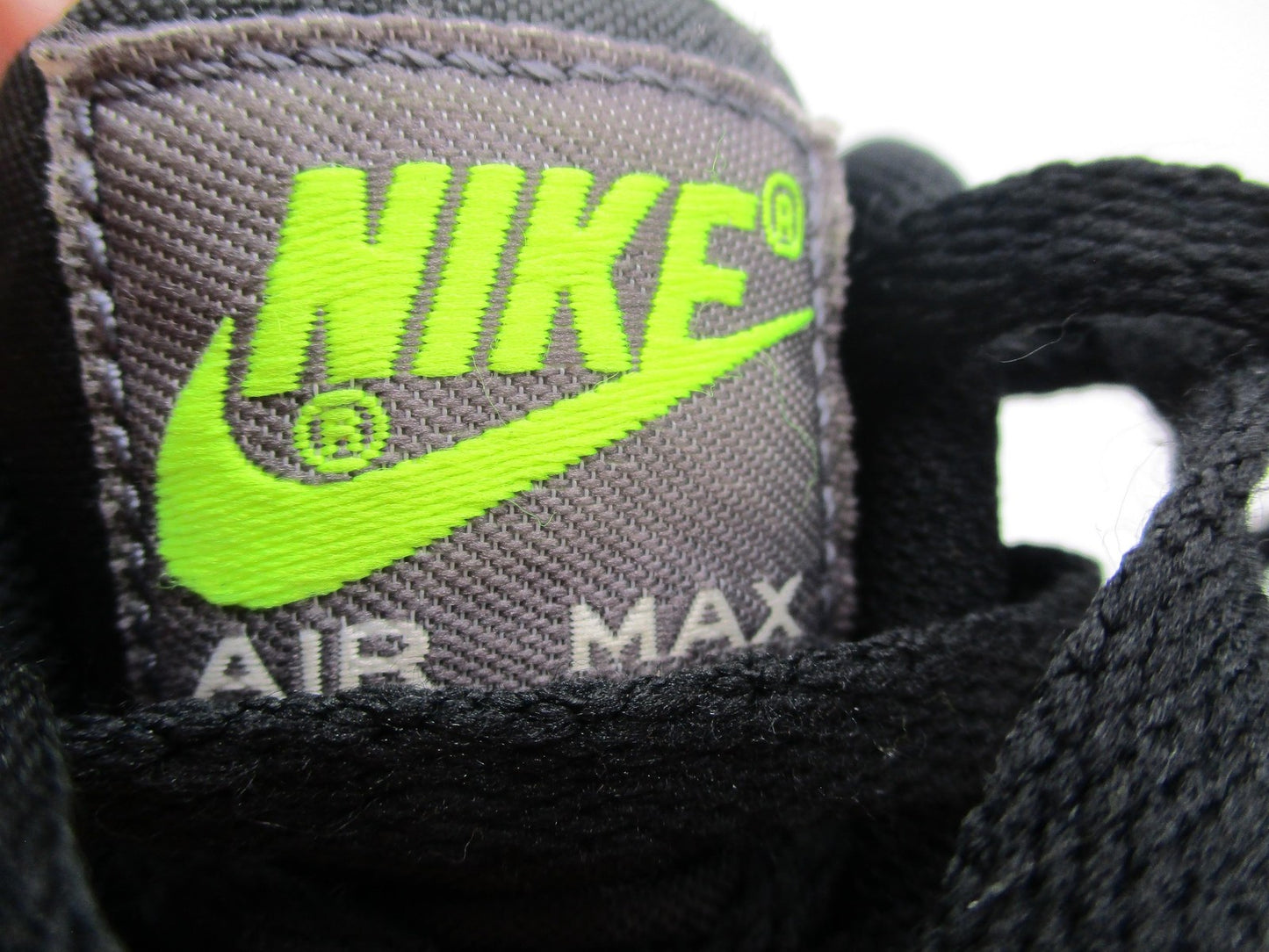 Nike Air Max 90 Shoes Youth Size 5.5Y Black Volt Running Sneakers 833412-023 1T815