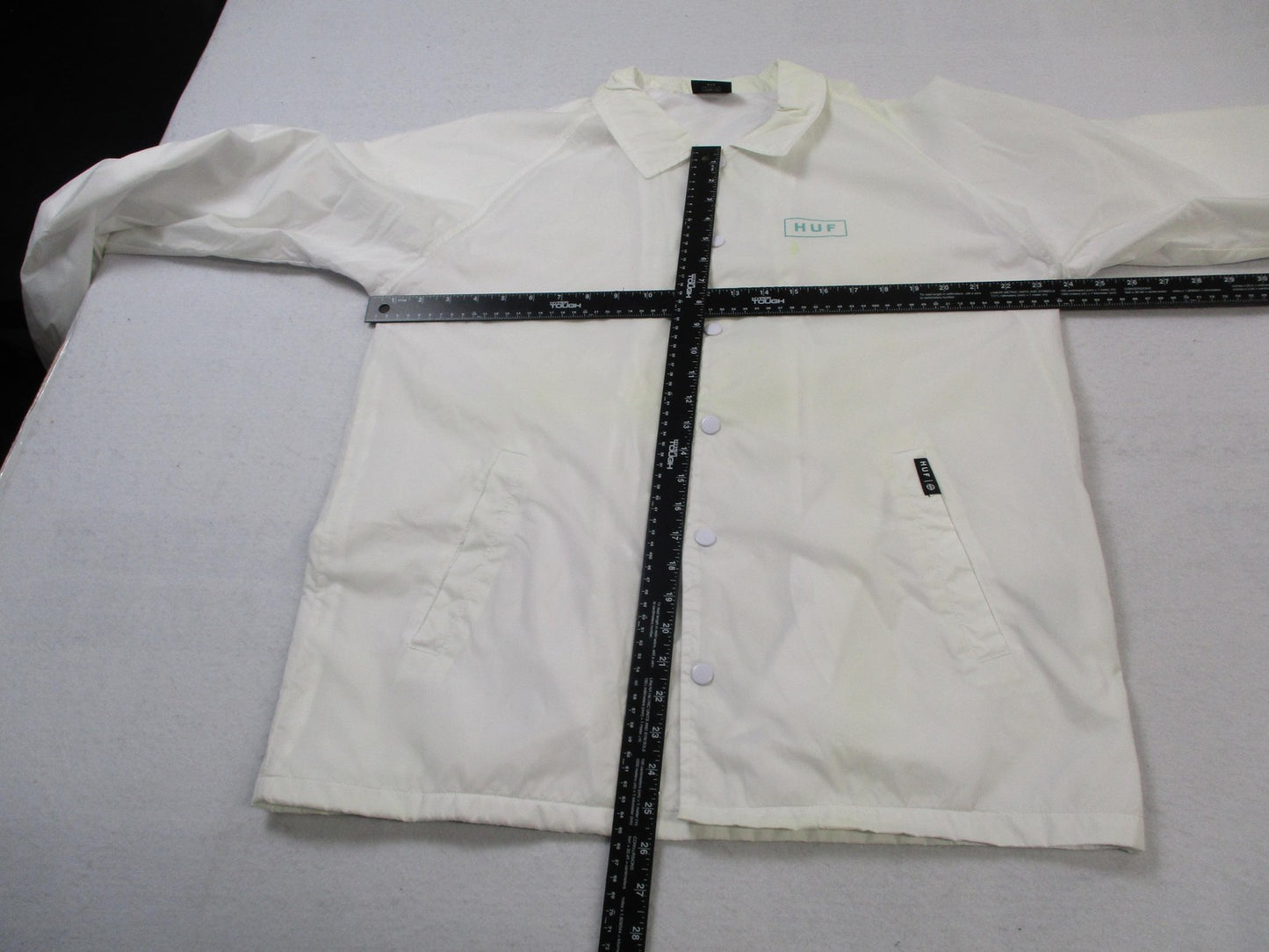 HUF Jacket Mens Large White Coach Windbreaker Snap Front Skateboarding 16517
