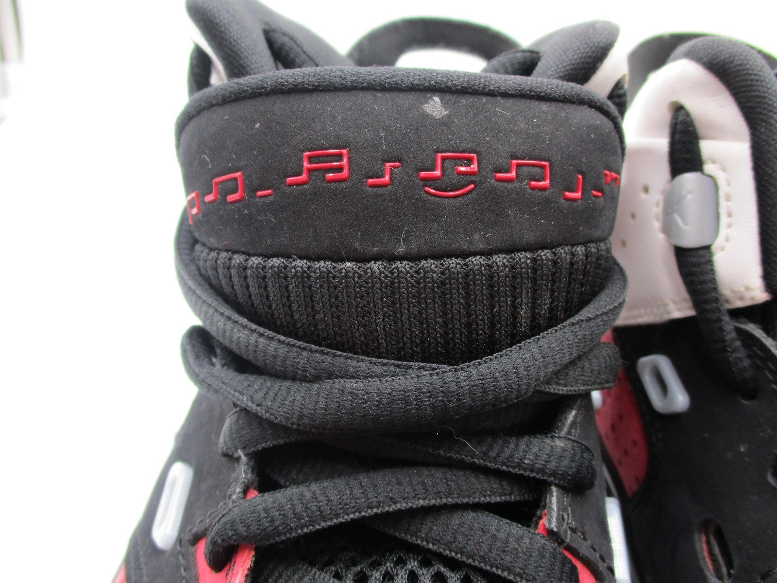 Nike Air Jordan 61723 Shoes Youth 6Y Black Red White Bred DM1159006 1L19