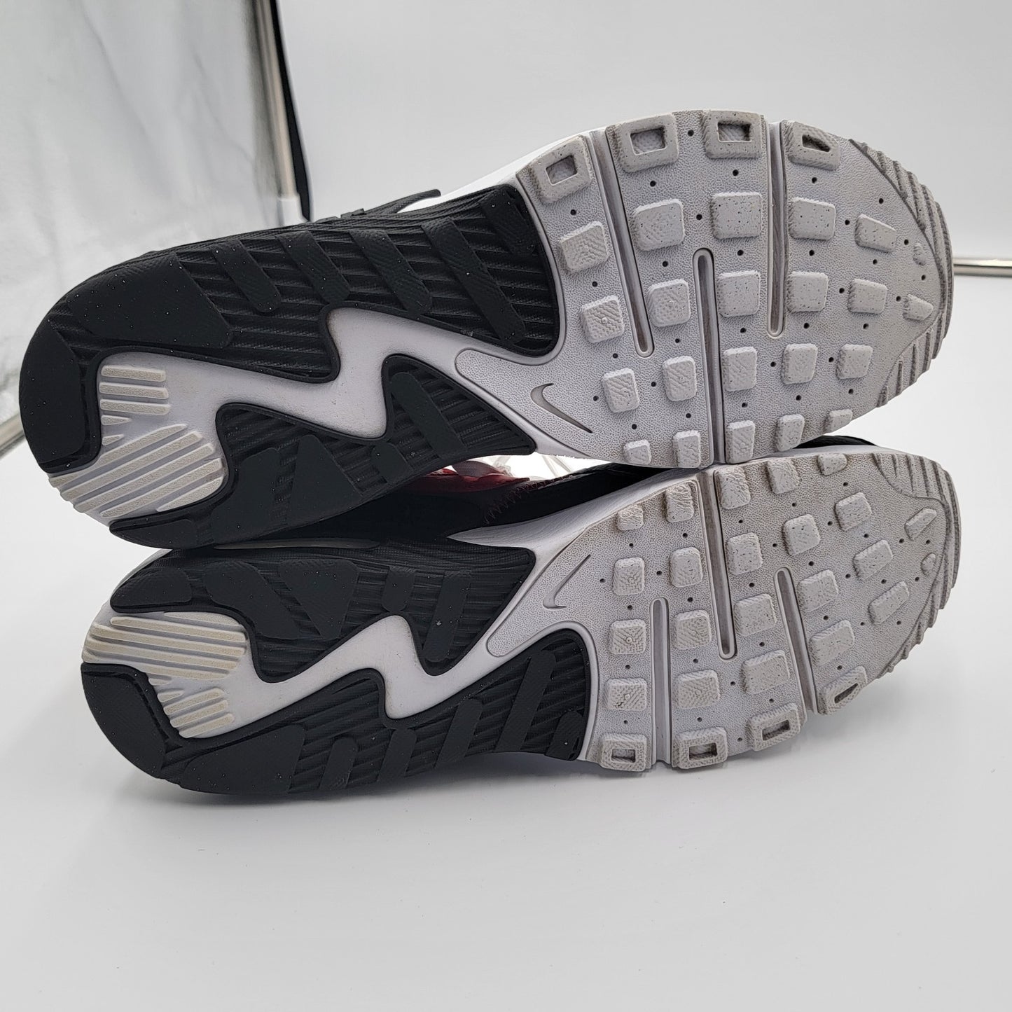Nike Air Max Excee White Black Red CZ9204100 Men’s Size 11 Preowned