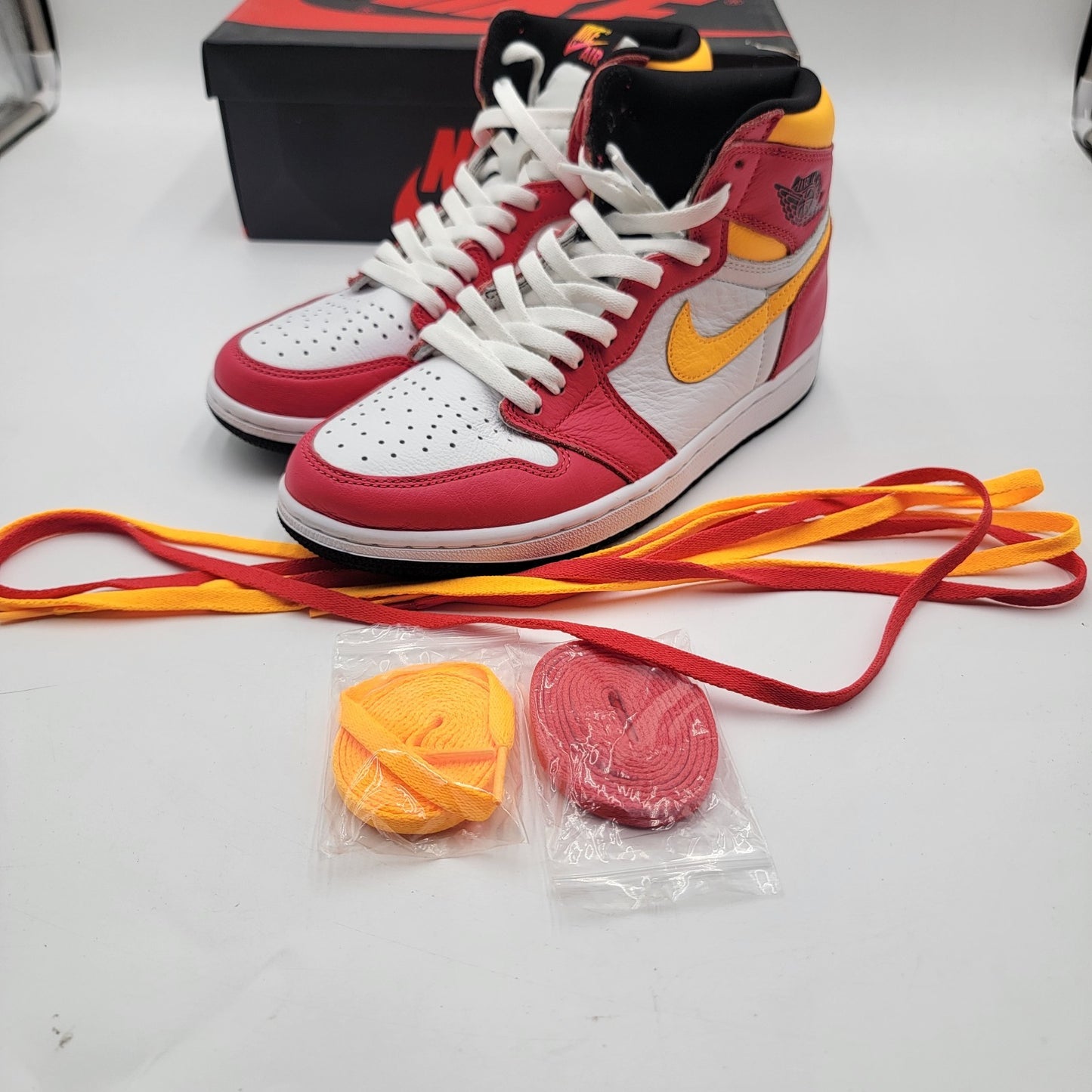 Nike Air Jordan 1 High OG Light Fusion Red Men’s 9 Preowned, OG Box, Extra Laces7