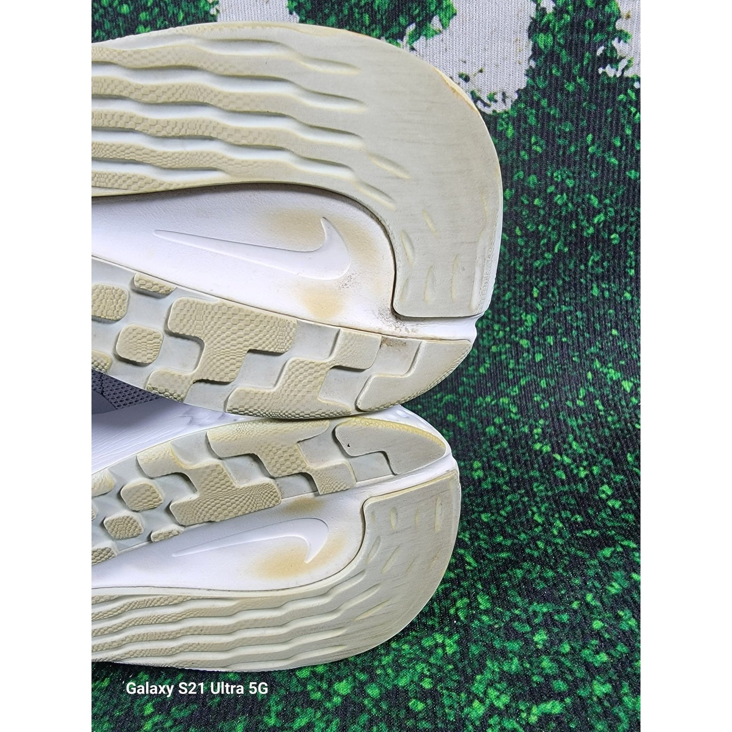 Nike Wmns Renew Serenity Run 'Pure Platinum' Sz 8 DB05220014