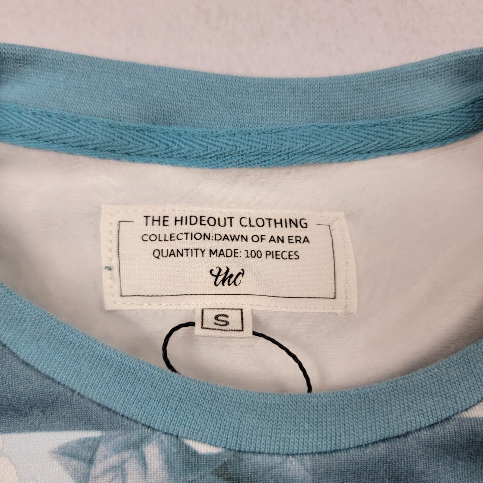 The Hideout Clothing Flower Striped Pullover Crewneck Mallard Blue Size S 7952