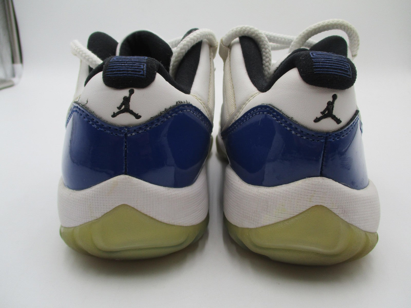 Air Jordan 11 Retro Low Shoes Womens Size 7 White Blue Sneakers AH7860-1008