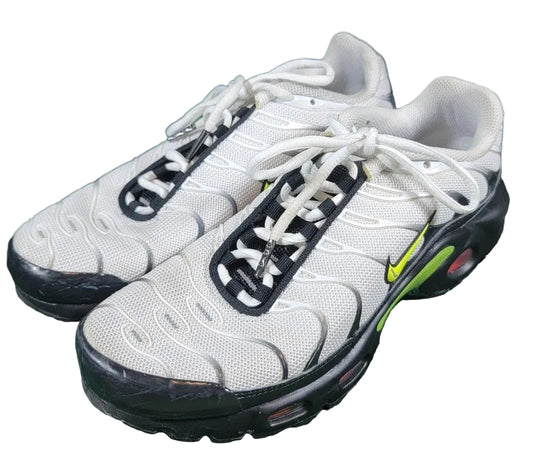 Nike Air Max Plus 'Black Volt' Size 7 AJ2013 1000