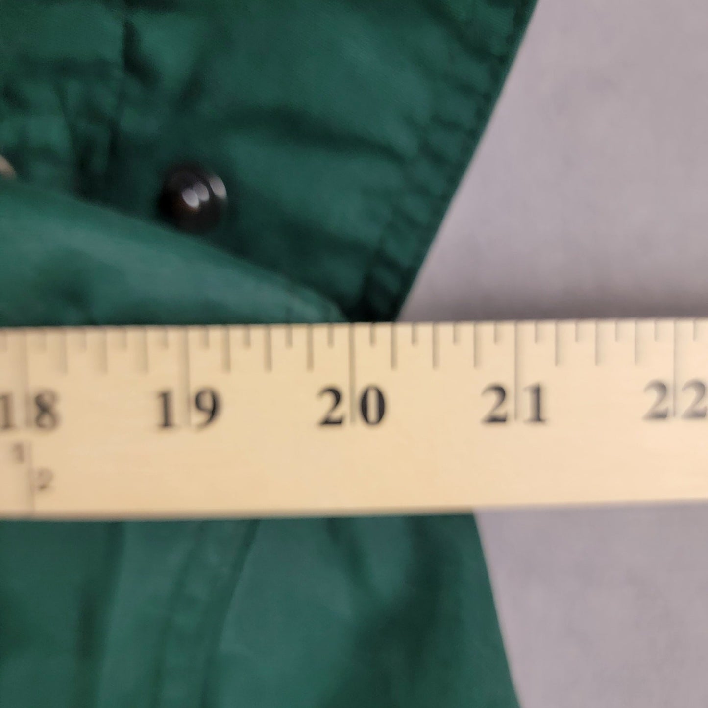Eddie Bauer Women’s M Green Waxed Cotton Jacket Wool Lined Hooded Vintage 21411