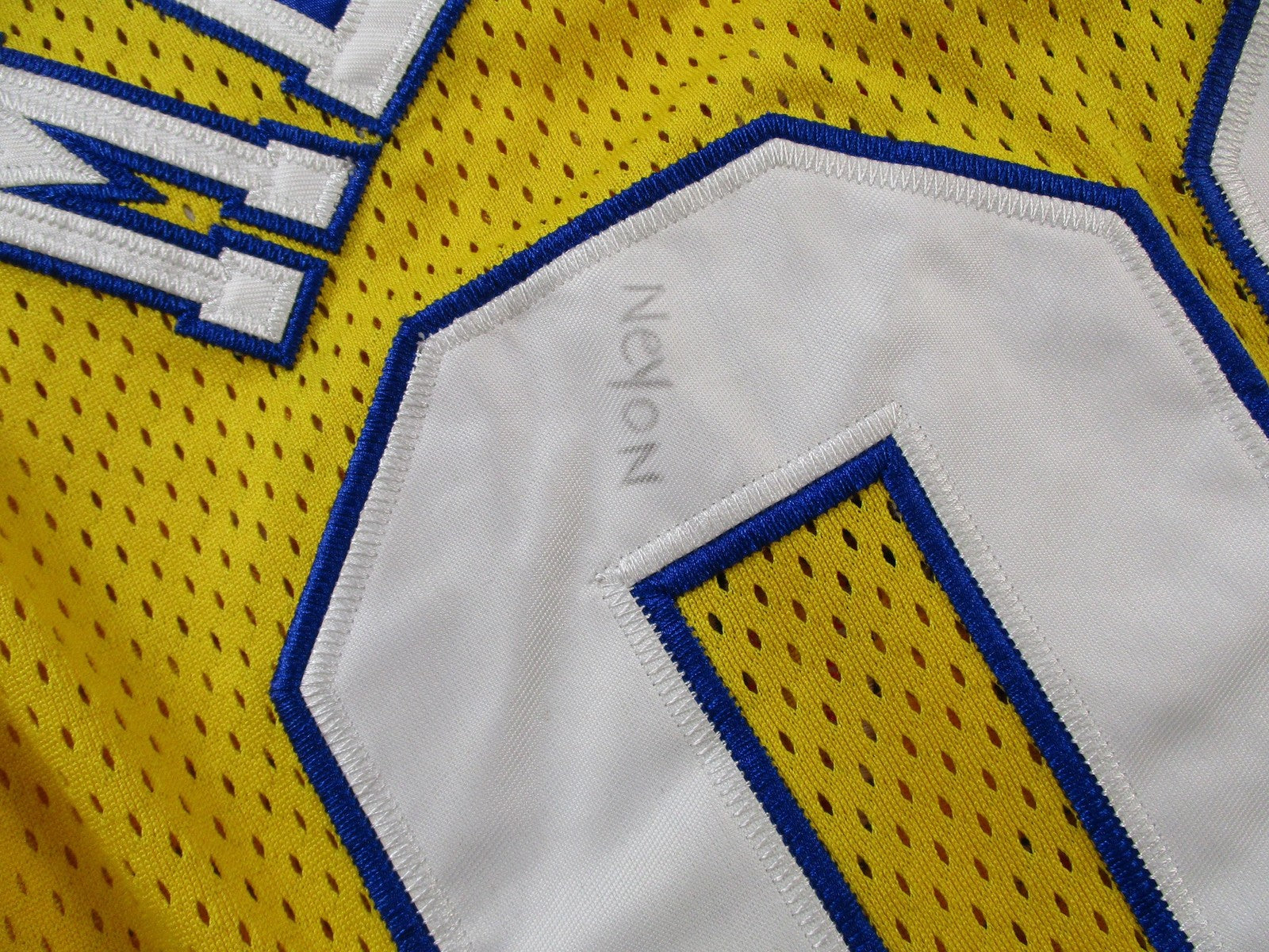 90's Headgear Classics Jersey Mens Medium Yellow Method Man MTV Rock N Jock 14867