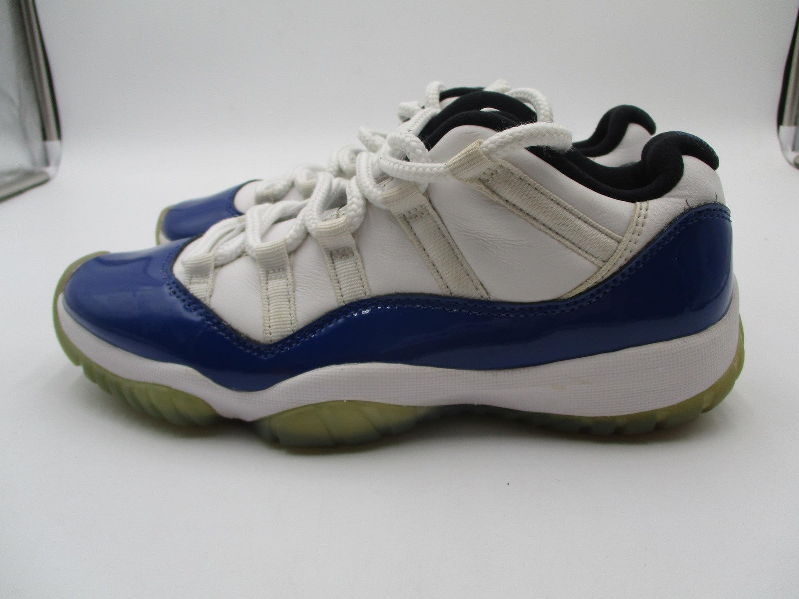 Air Jordan 11 Retro Low Shoes Womens Size 7 White Blue Sneakers AH7860-1004