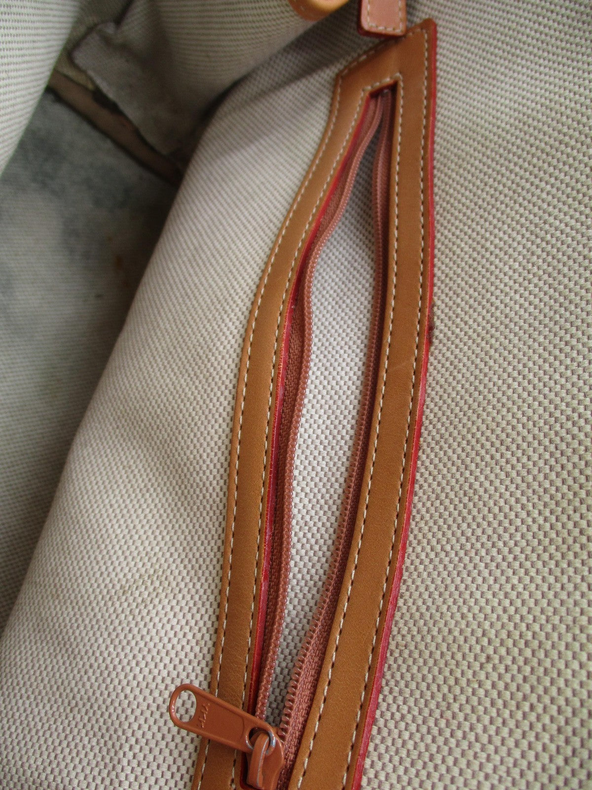 Vintage Dooney & Bourke Satchel Bag Womens Medium Brown Monogram Canvas USA15
