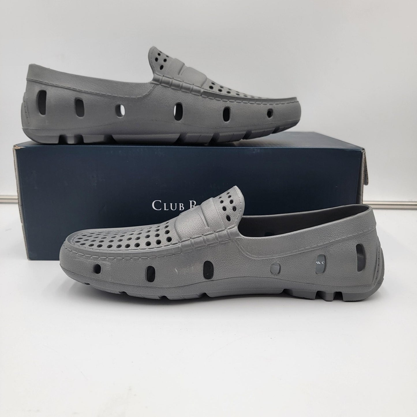 Club Room Atlas Shoes Mens Size 8 Gray Loafers Slip On Water Shoes Lightweight1