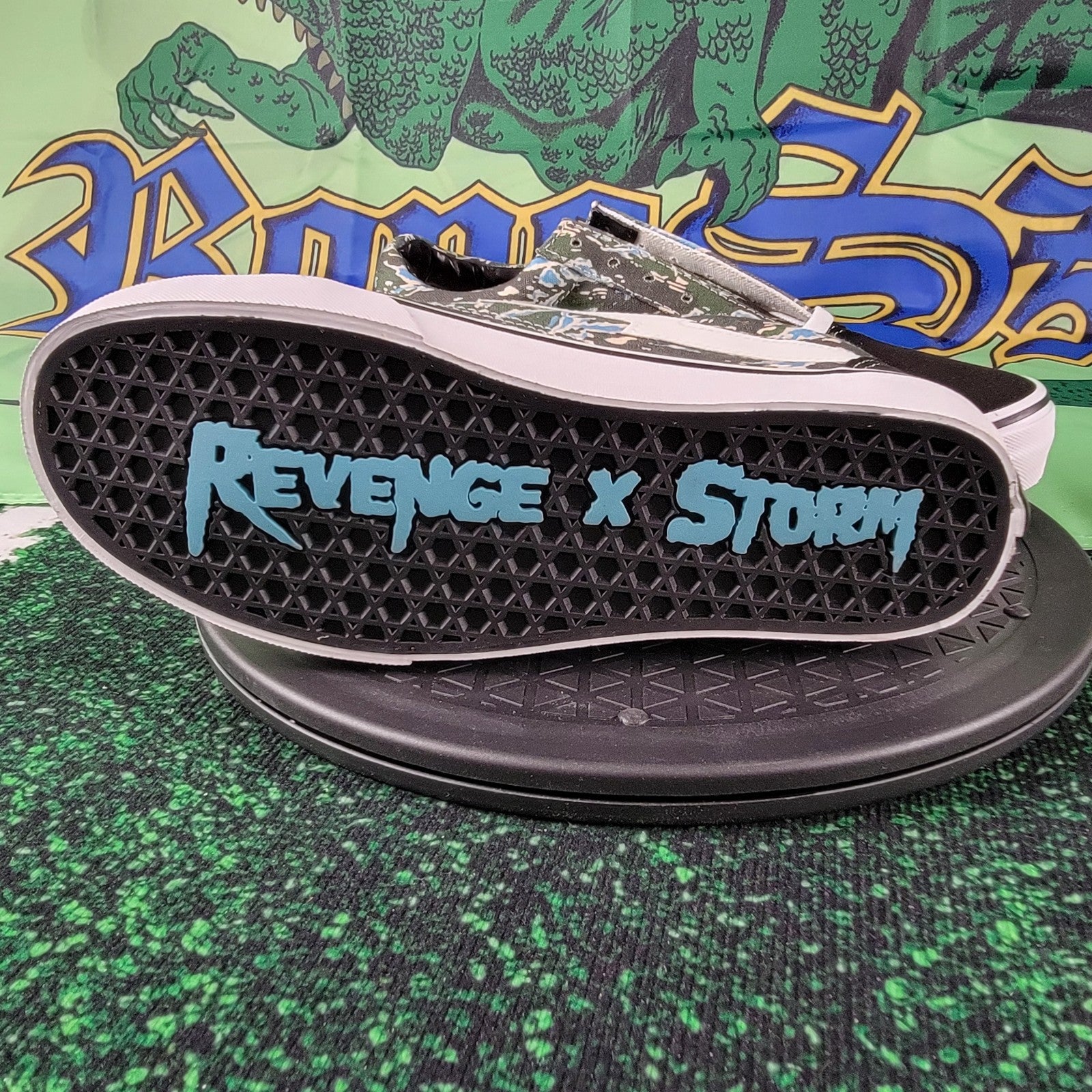 Revenge X Storm II Vol.1 Green Lace Up Shoes Men’s Size 7 New In Box RV136
