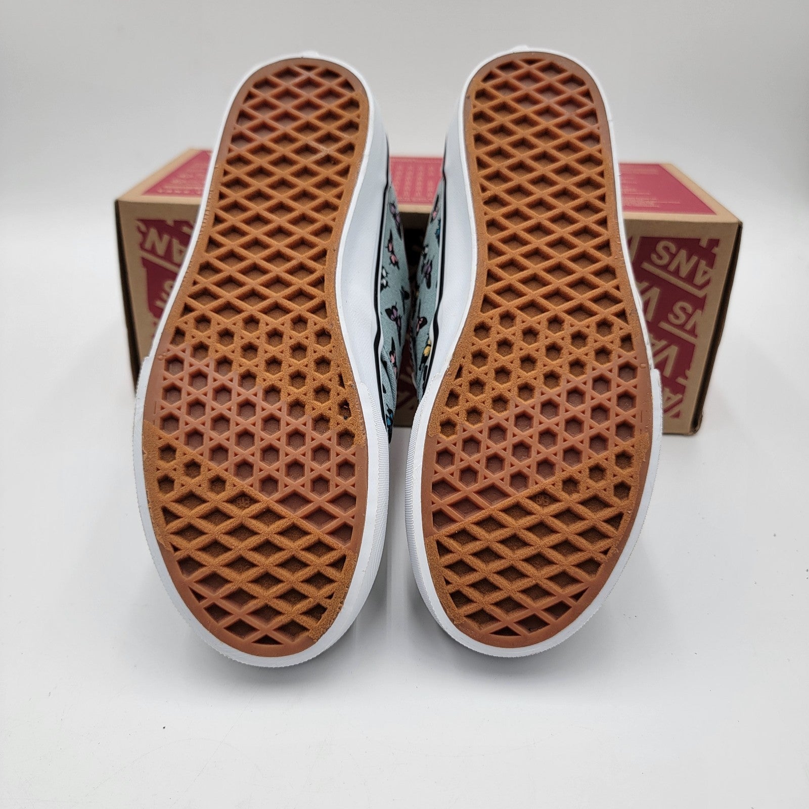 Vans Premium Atwood Lace Up Sneakers Missy Sz 5 VN000CM9M8I Butterfly Pattern4