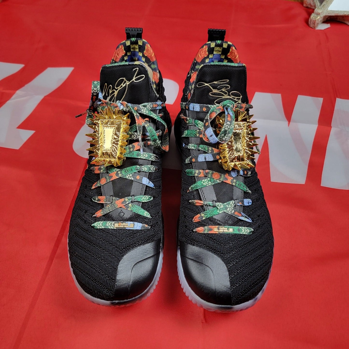 Nike LeBron 16 KC Watch The Throne Sz 11 Black/Metallic Gold-RoseFrost CI15180013