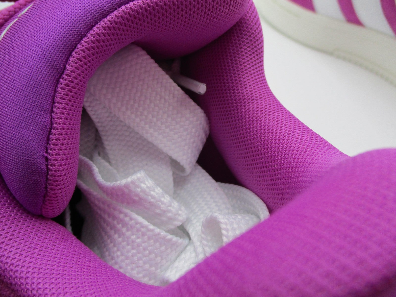 Adidas Grand Court Alpha 00s Shoes Womens Size 8.5 Pink Suede Cloudfoam JH723113