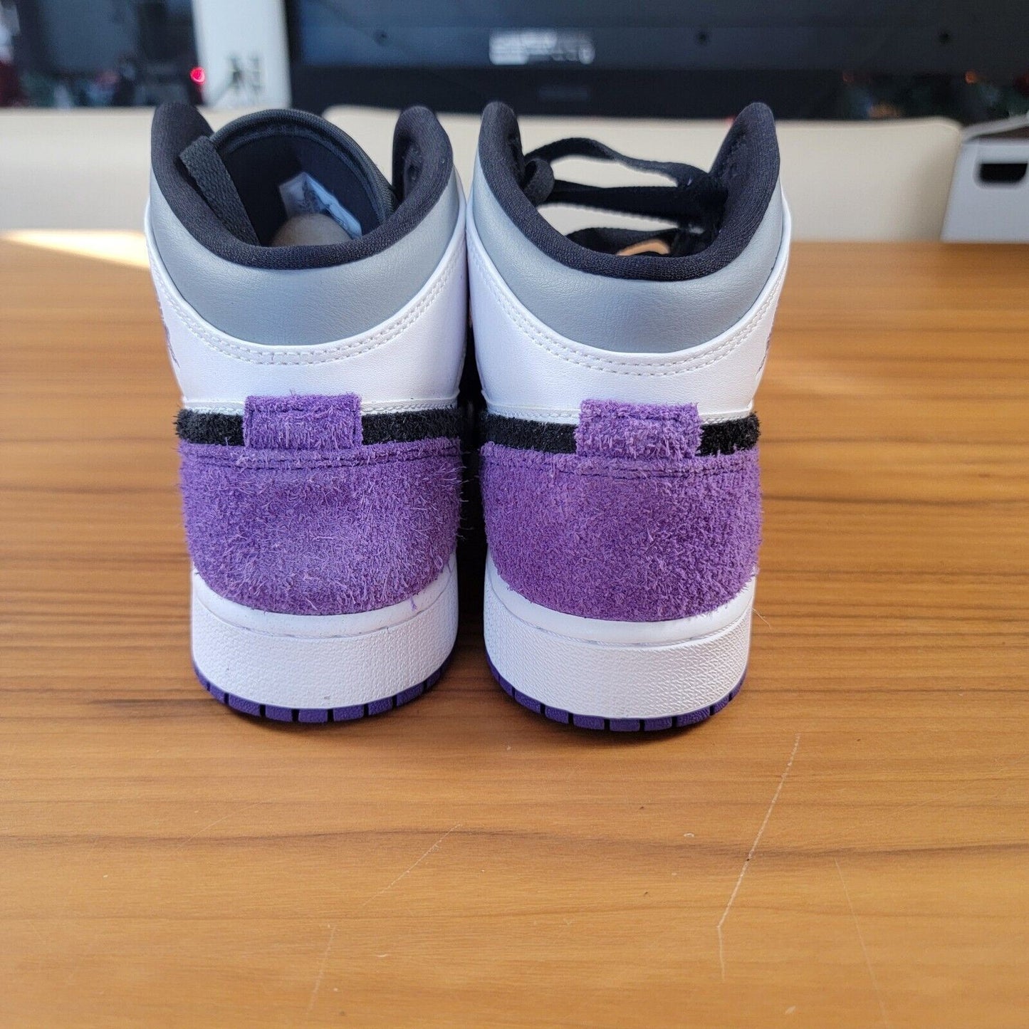 Air Jordan 1 Mid SE GS 'Varsity Purple' Sz 6Y BQ69311052