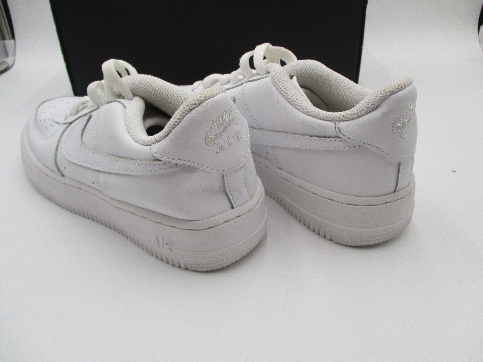 Nike Air Force 1 Shoes Youth Size 6.5Y White Low Leather AF1 DH2920111 (1E8)11