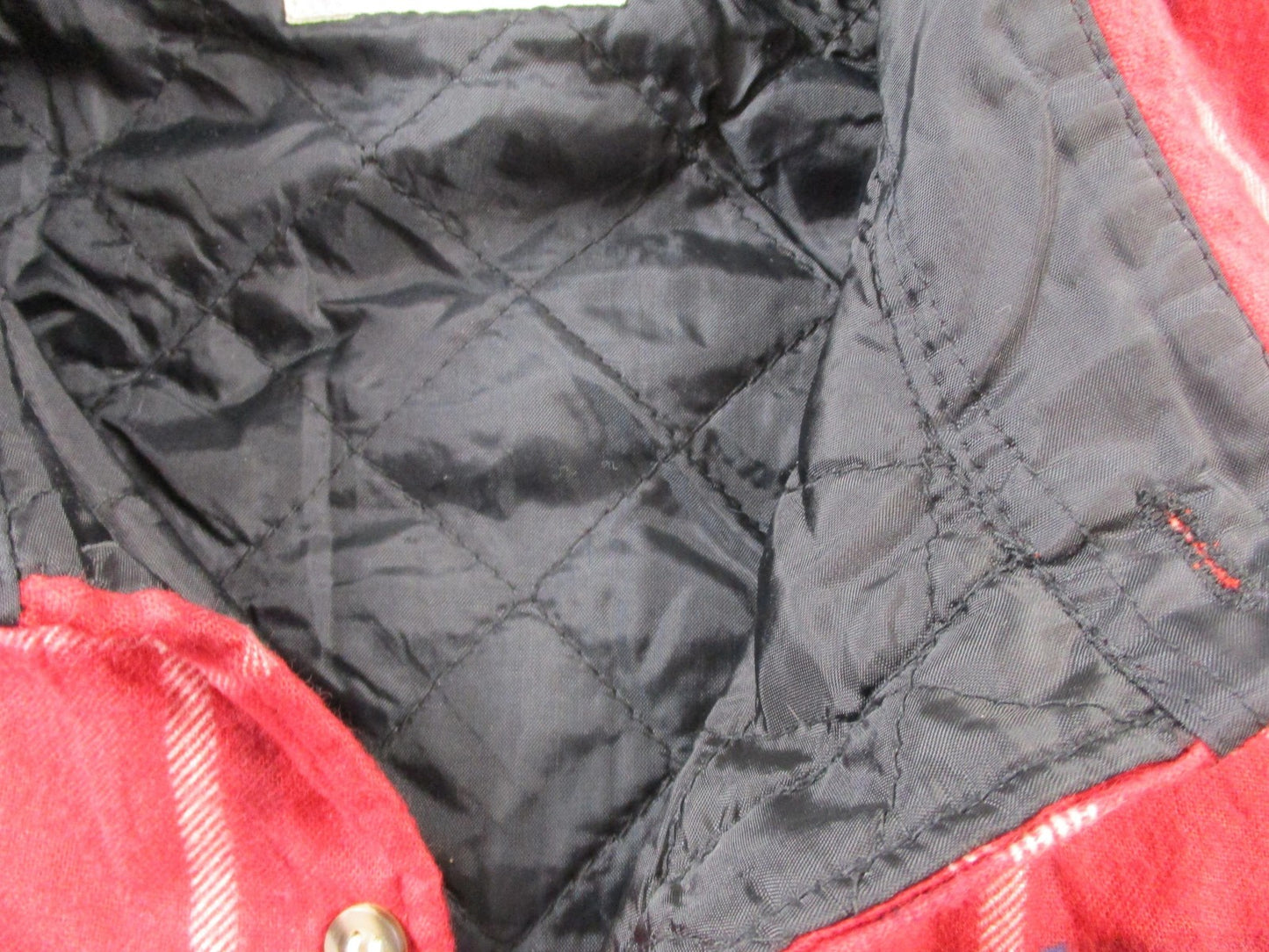 Northwest Territory Shacket Men's Medium Red Plaid Quilted Flannel Outdoor 14827